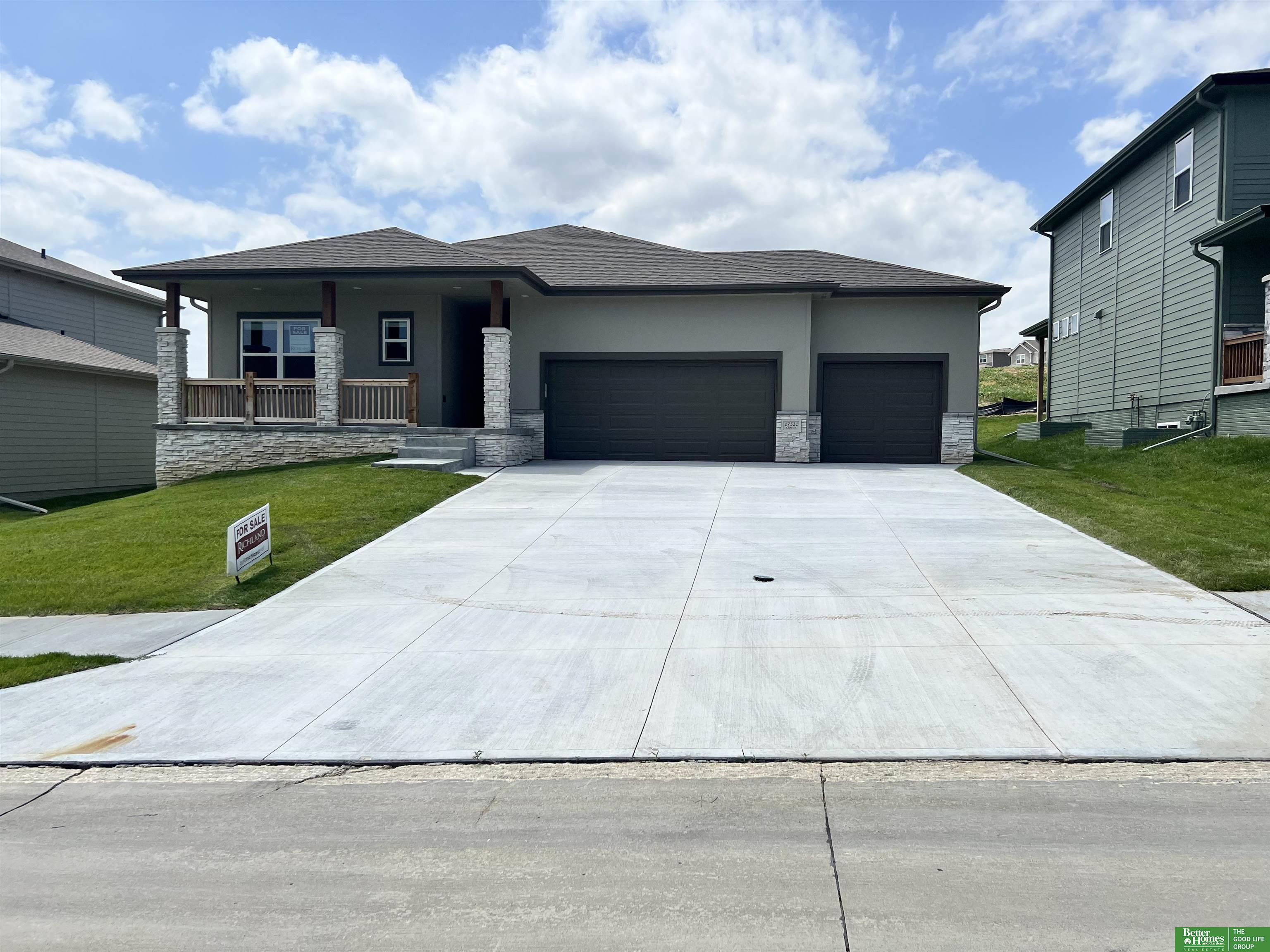 Photo of 17521 Clay Street Elkhorn NE 68007