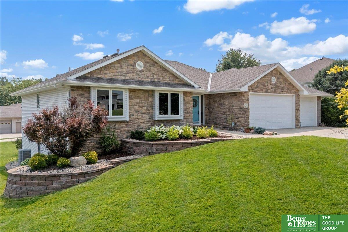 Photo of 11411 S 216 Street Gretna NE 68028