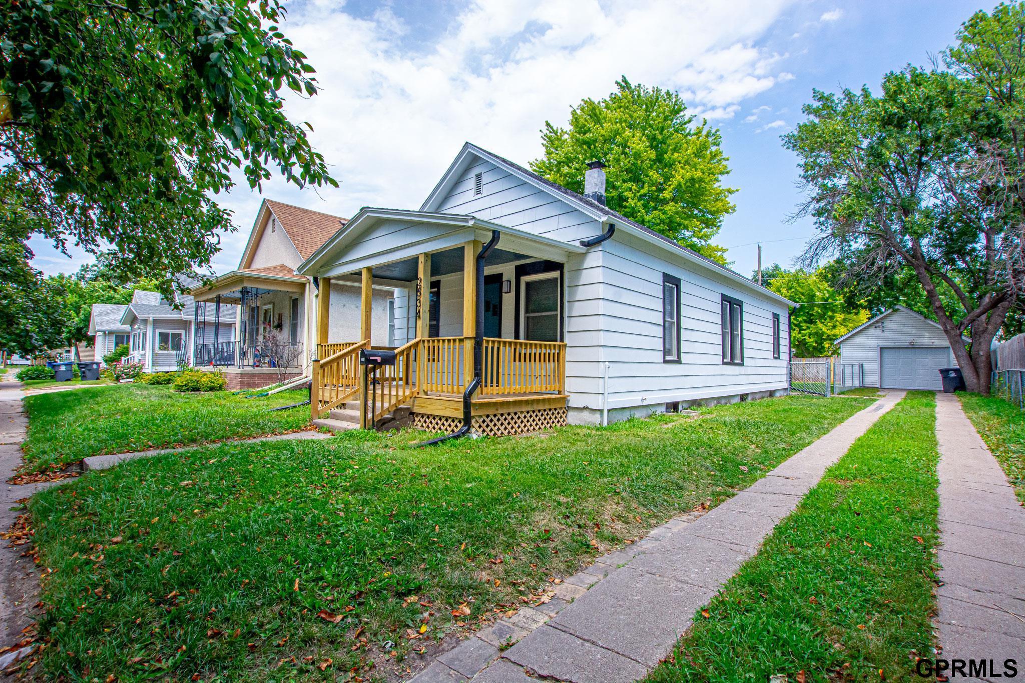 Photo of 2534 Avenue B Avenue Council Bluffs IA 51501