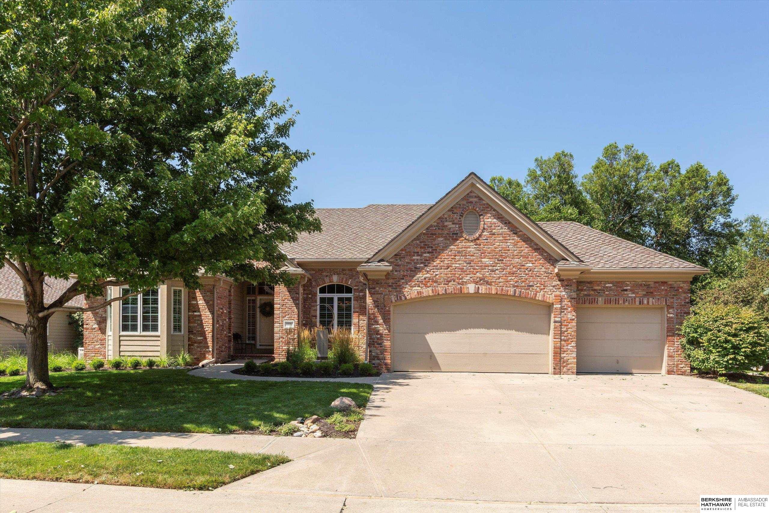 Photo of 1228 S 180th Plaza Omaha NE 68130