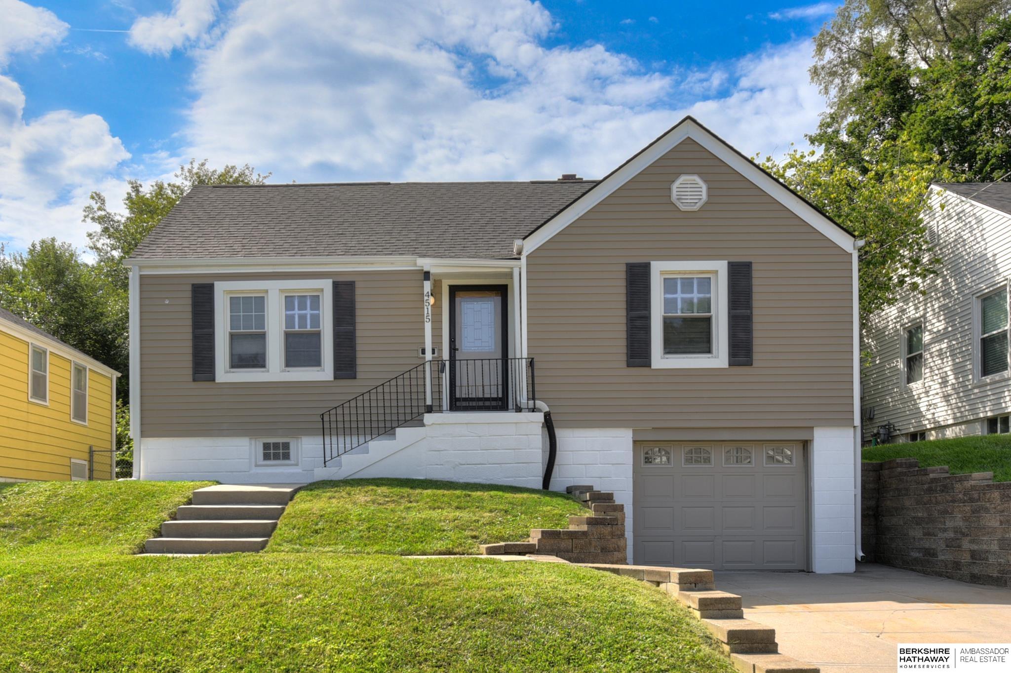 Photo of 4515 Mayberry Street Omaha NE 68106
