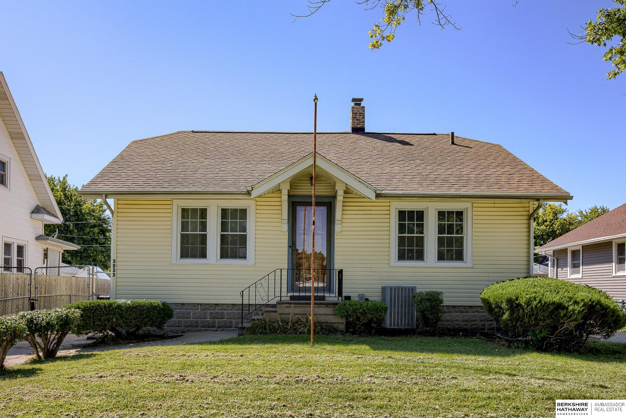 Photo of 3233 C Avenue Council Bluffs IA 51501