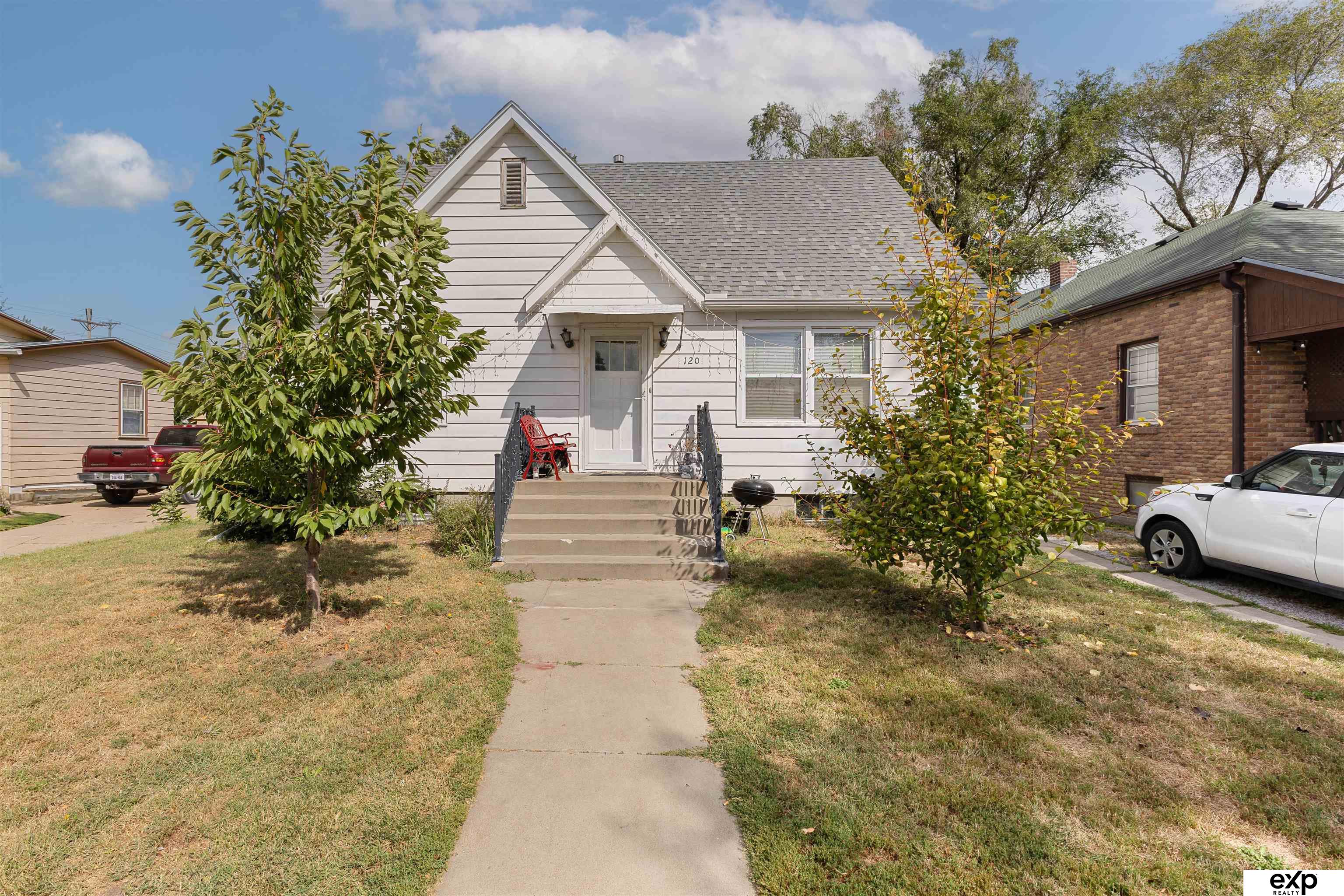 120 E Street, Lincoln