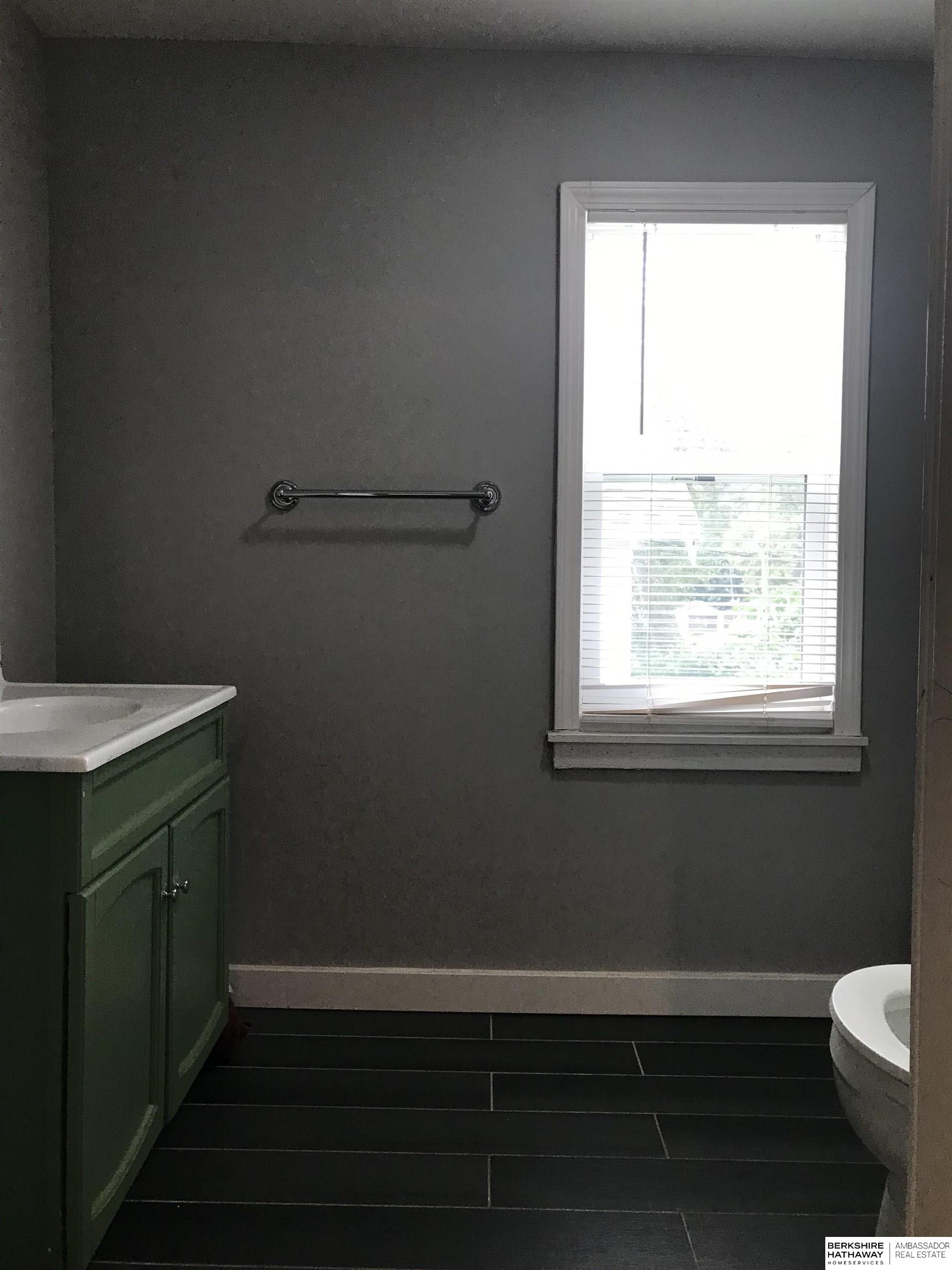 4528 Burdette Street, Omaha, NE 68104 (MLS22425898) Nebraska Realty