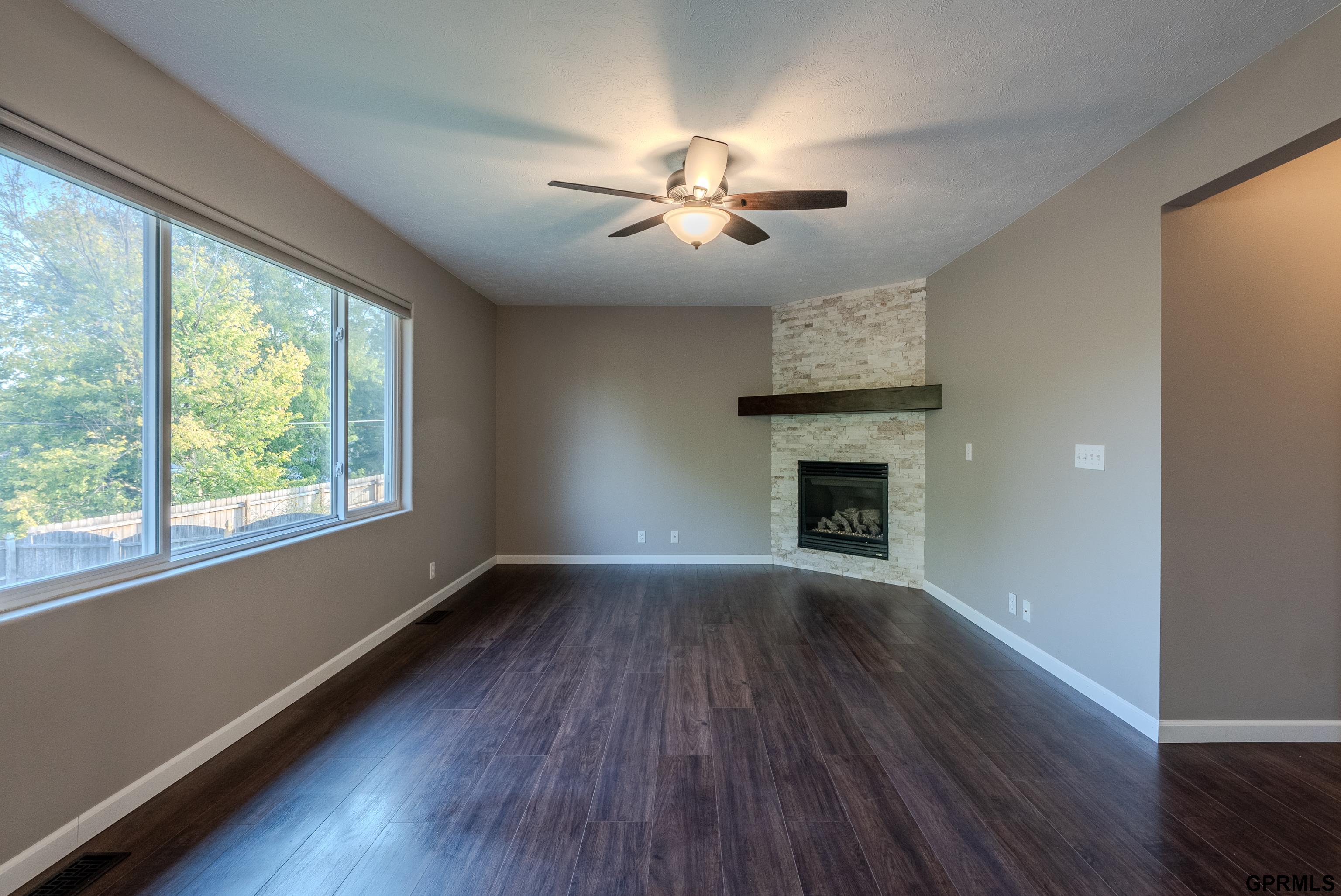 7416 Braun Street, La Vista, NE 68128 (MLS22426189) Nebraska Realty