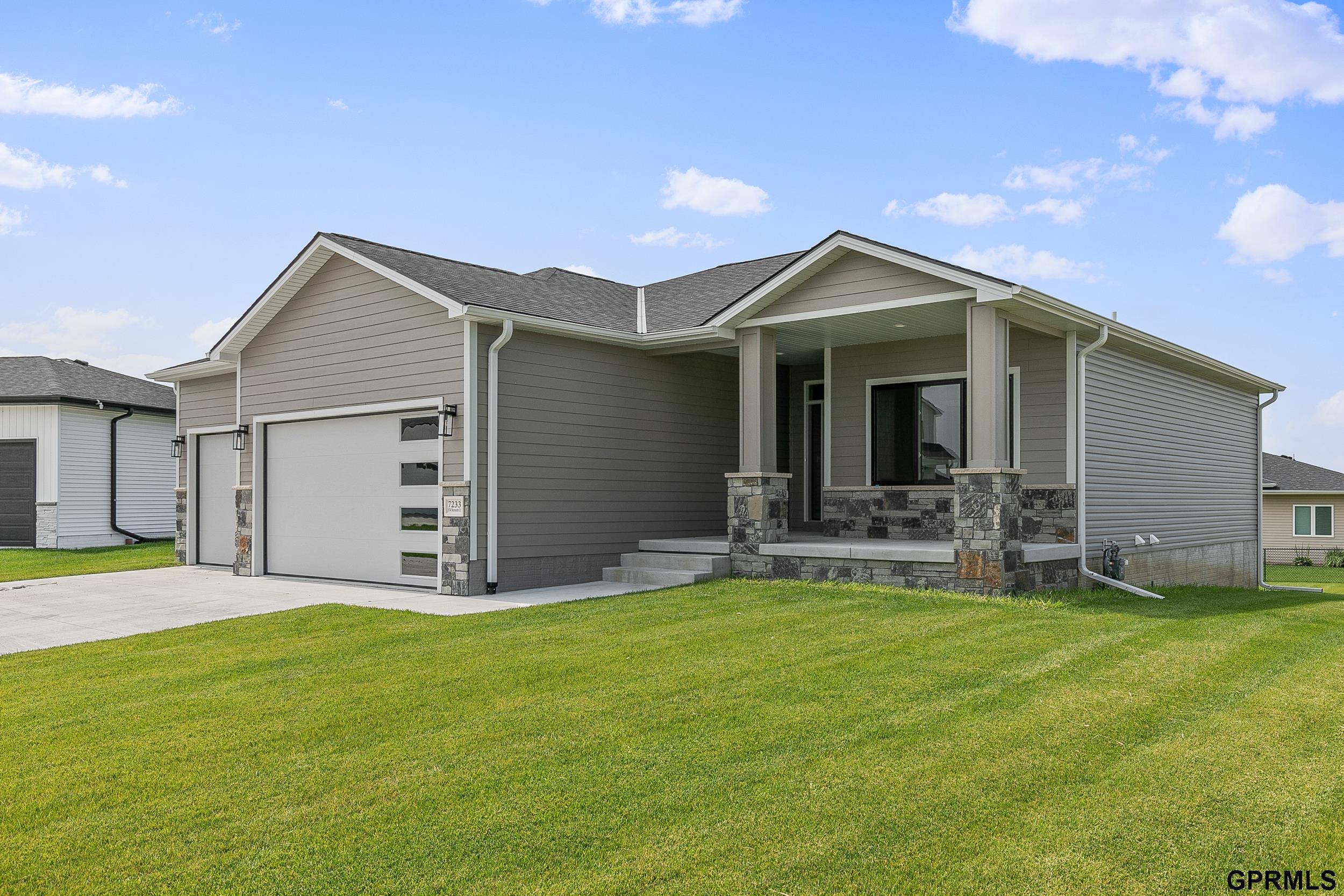 Photo of 7233 NW Beartooth Court Lincoln NE 66852-1