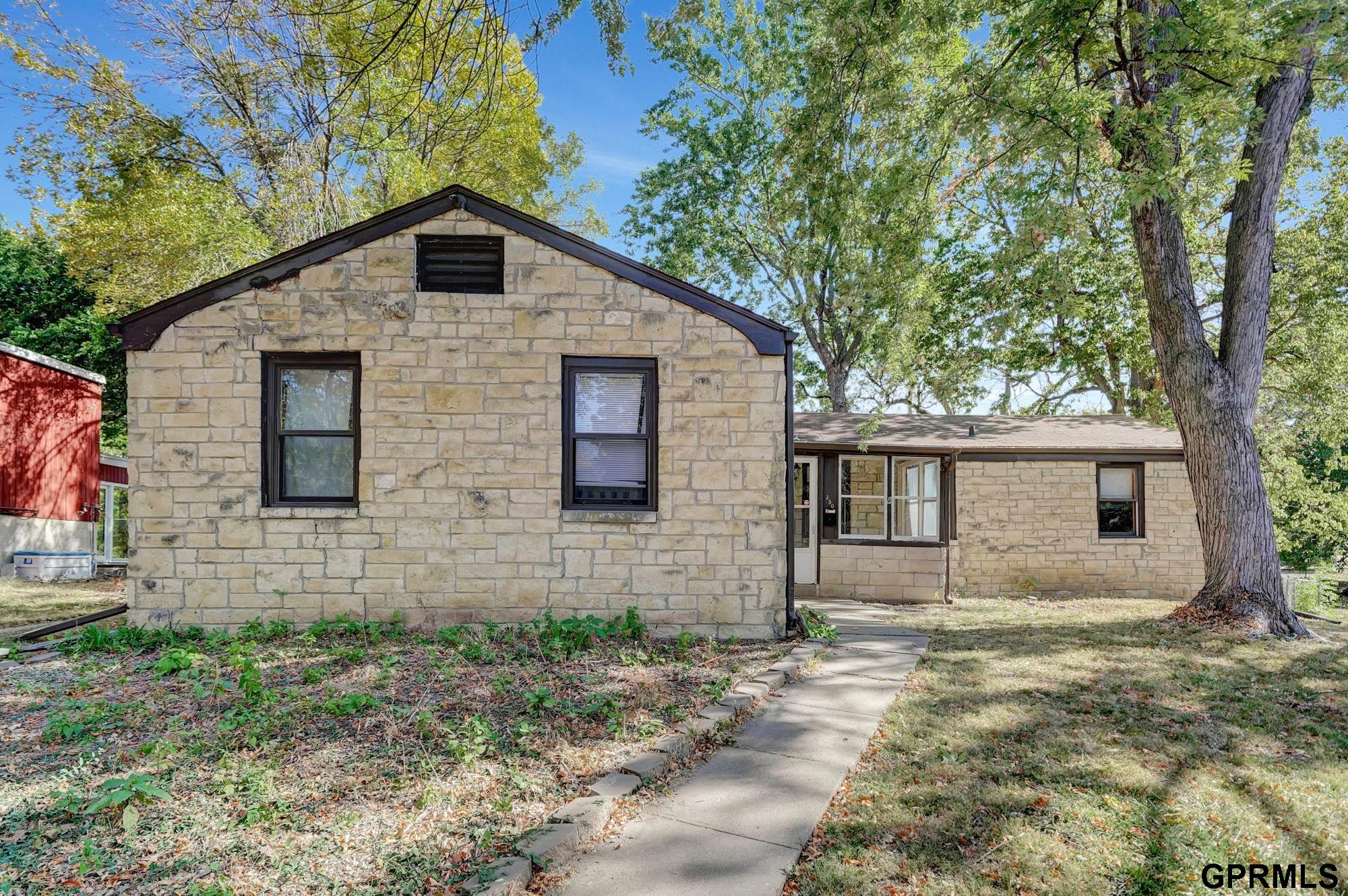 350 S 38th Street, Lincoln, NE 68510 (MLS22426939) Nebraska Realty