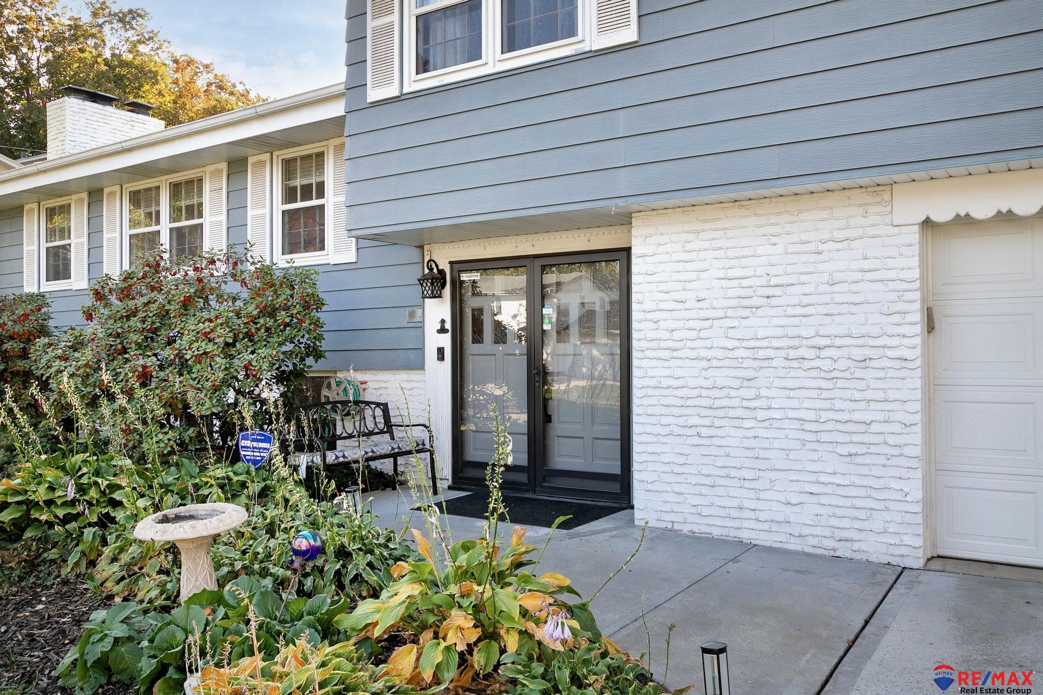 12511 Crawford Road, Omaha, NE 68144 (MLS22427446) Nebraska Realty