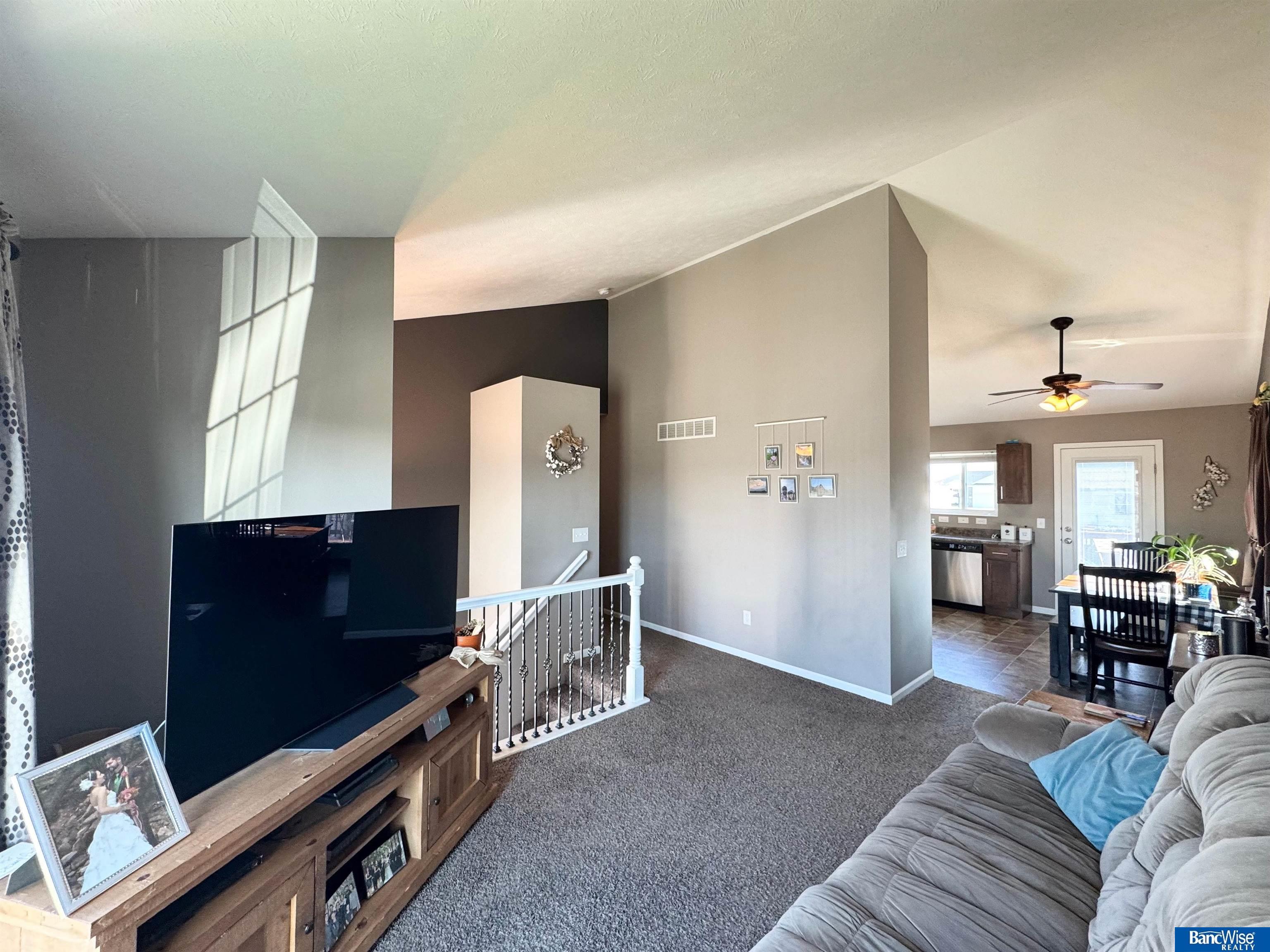 4511 W Hub Hall Drive, Lincoln, NE 68528 (MLS22427913) Nebraska Realty