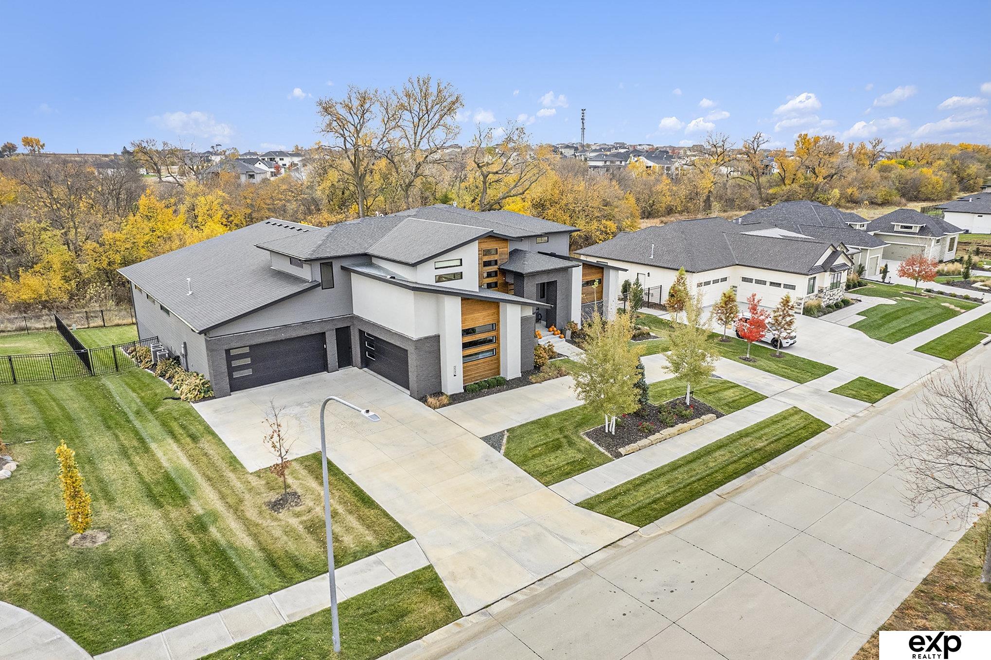Photo of 3543 S 210th Avenue Omaha NE 68022