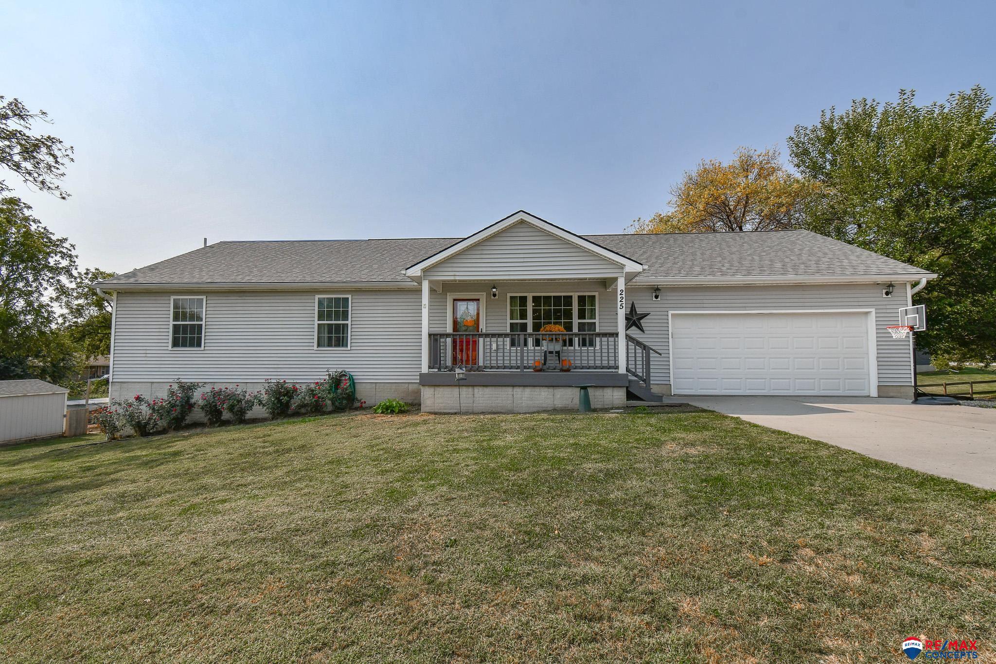 Photo of 225 E Street Palmyra NE 68418