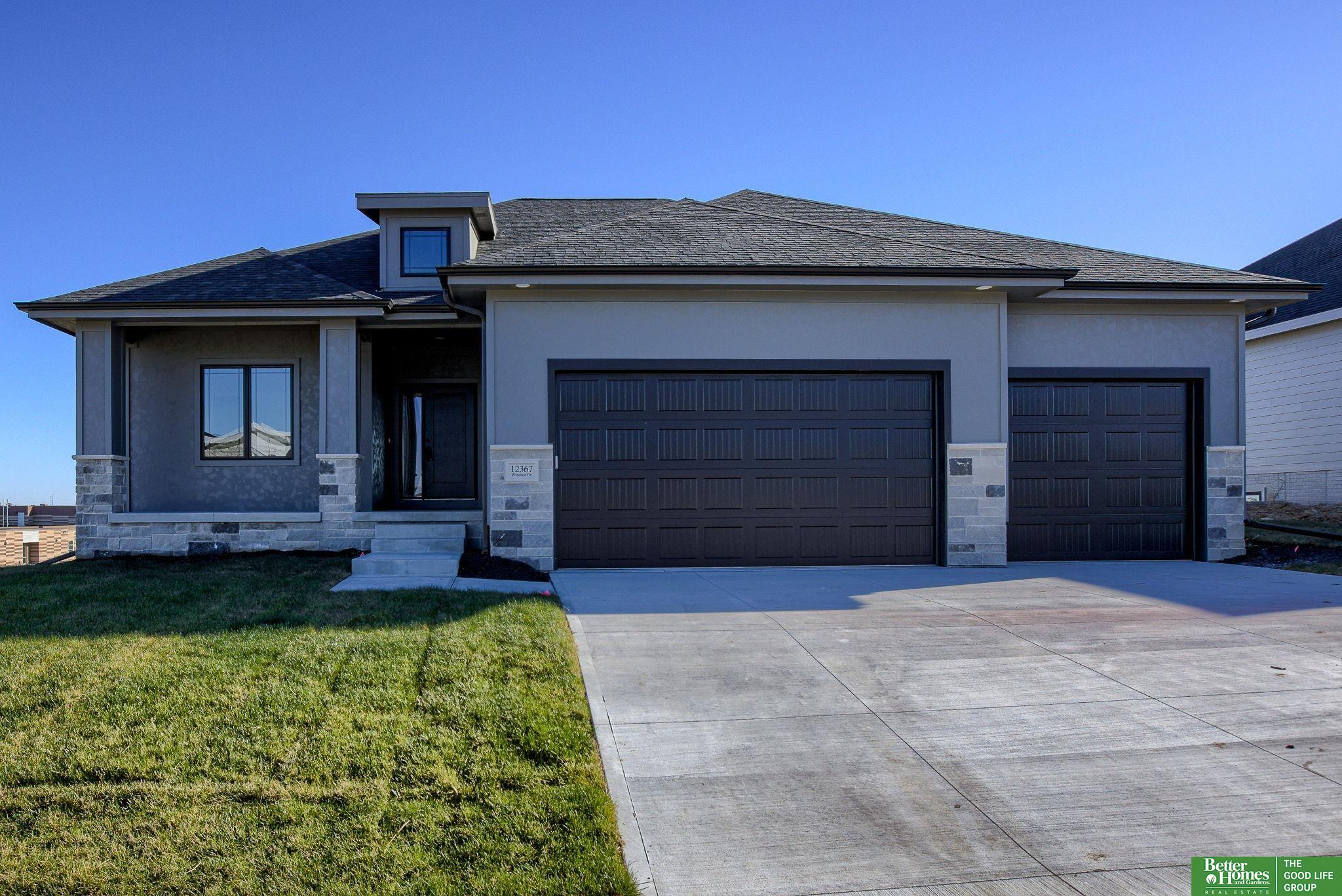 Photo of 12367 Windsor Drive Papillion NE 68046