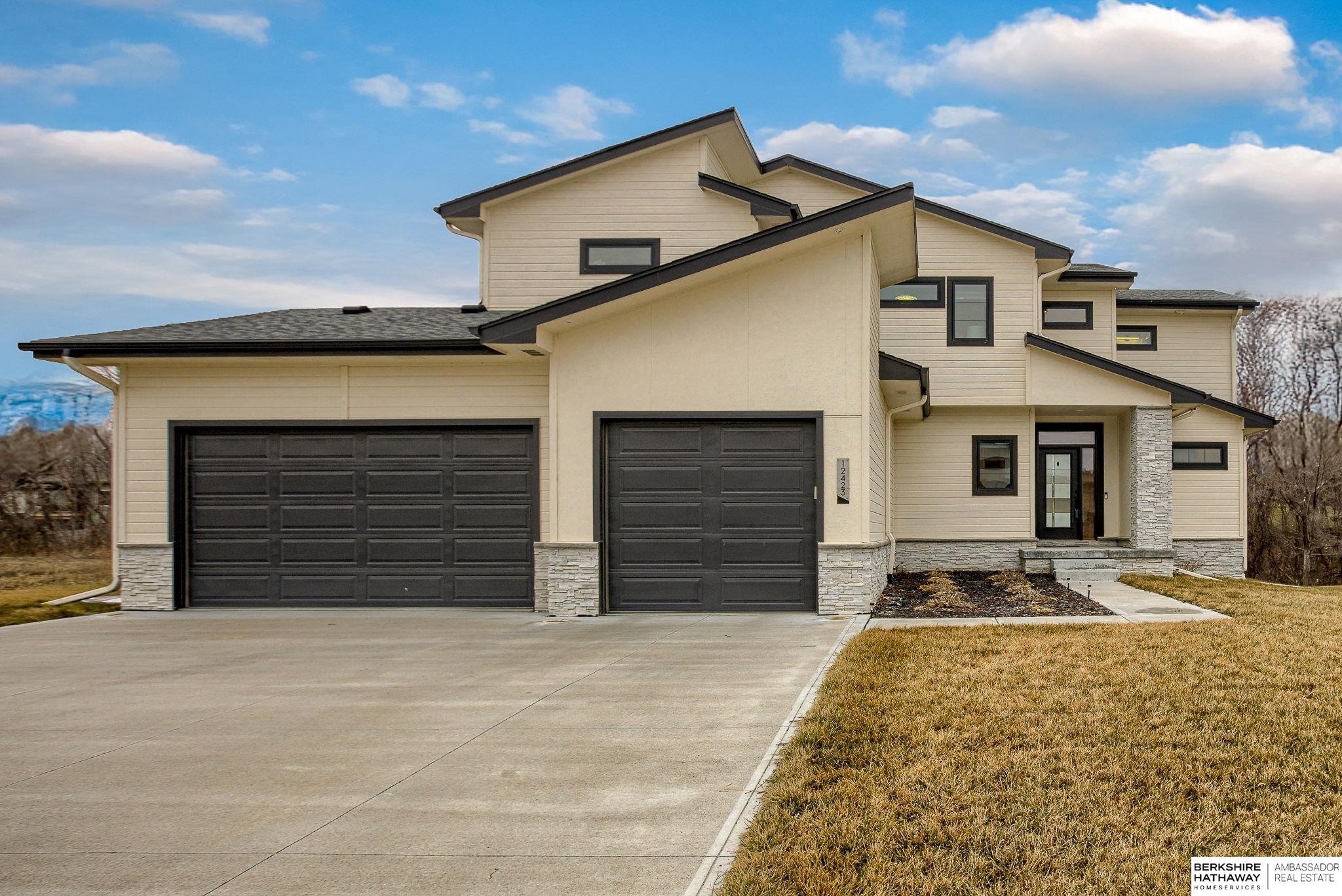 Photo of 12423 N 161st Avenue Bennington NE 68007