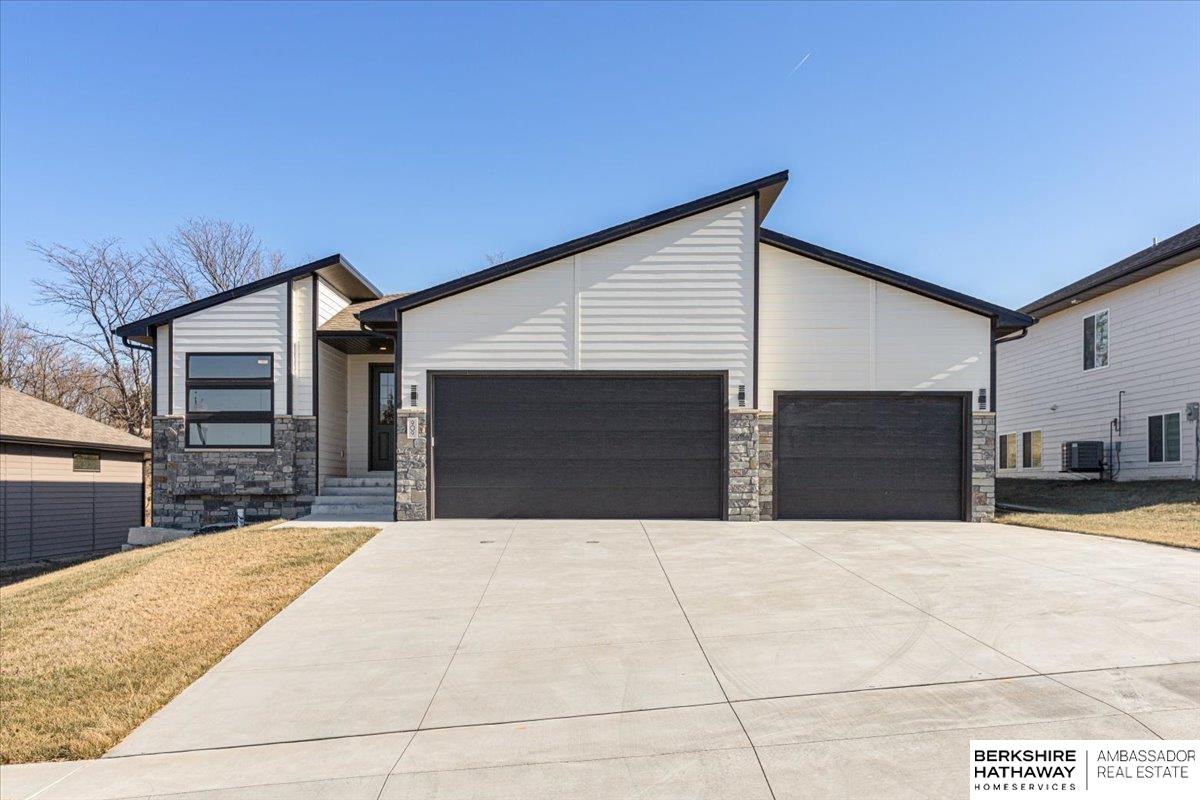 Photo of 909 S Lakeview Way Ashland NE 68003