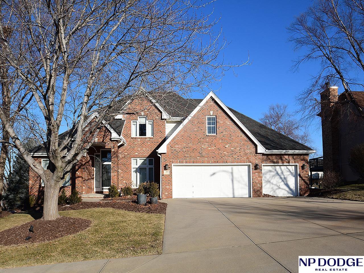 Photo of 910 West Centennial Road Papillion NE 68046