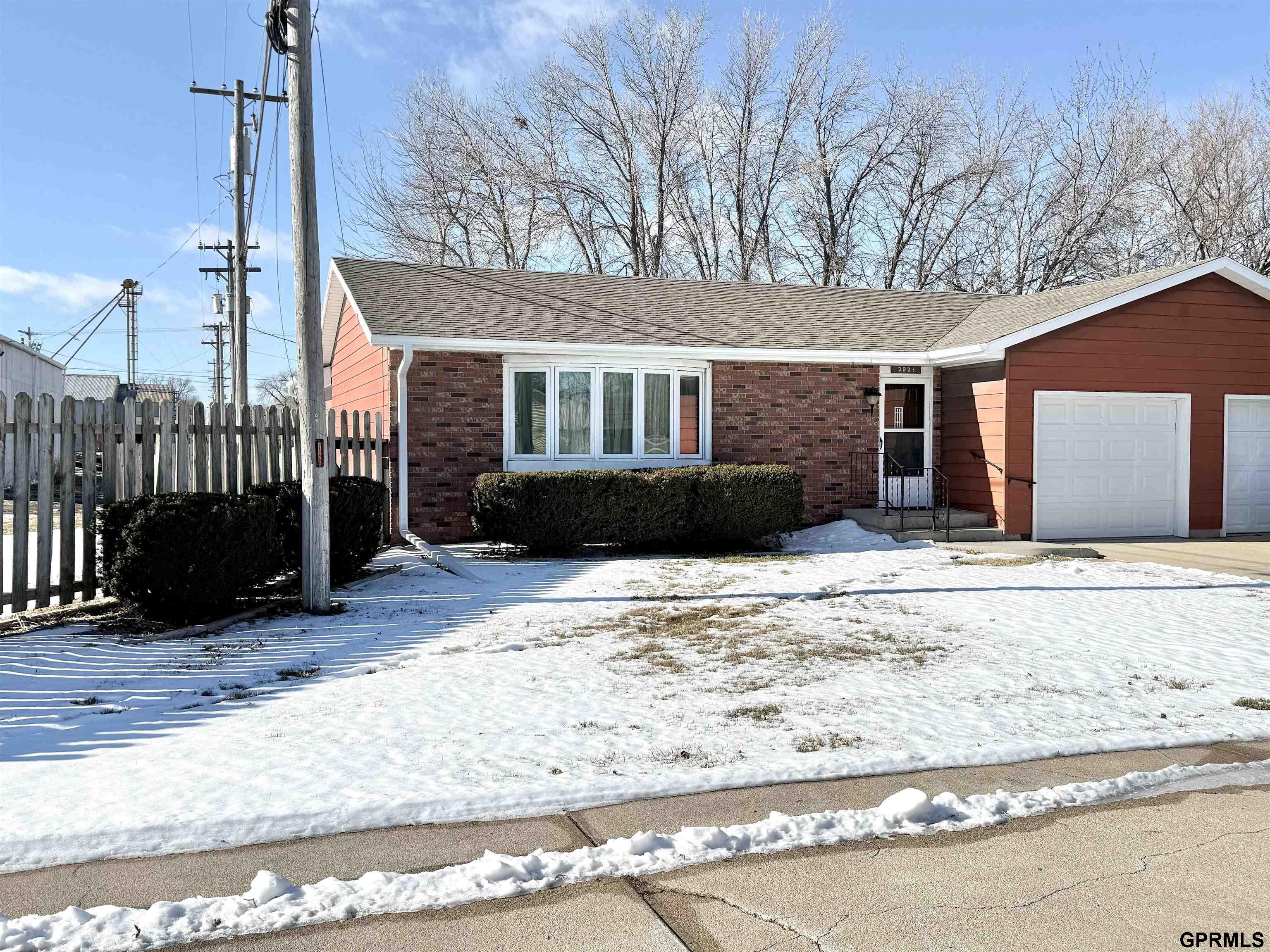 Photo of 252 1/2 N 8th Street Geneva NE 68361