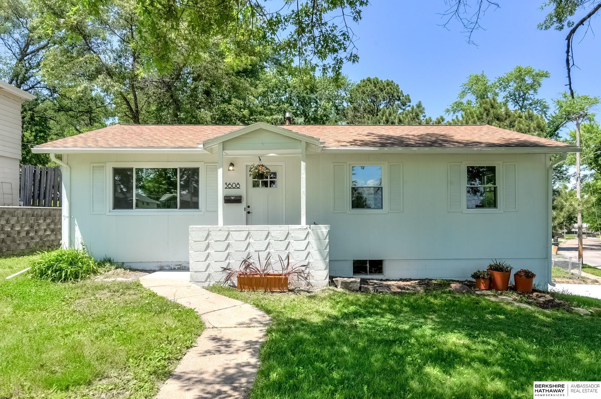 Photo of 3608 Cornhusker Drive Omaha NE 68124