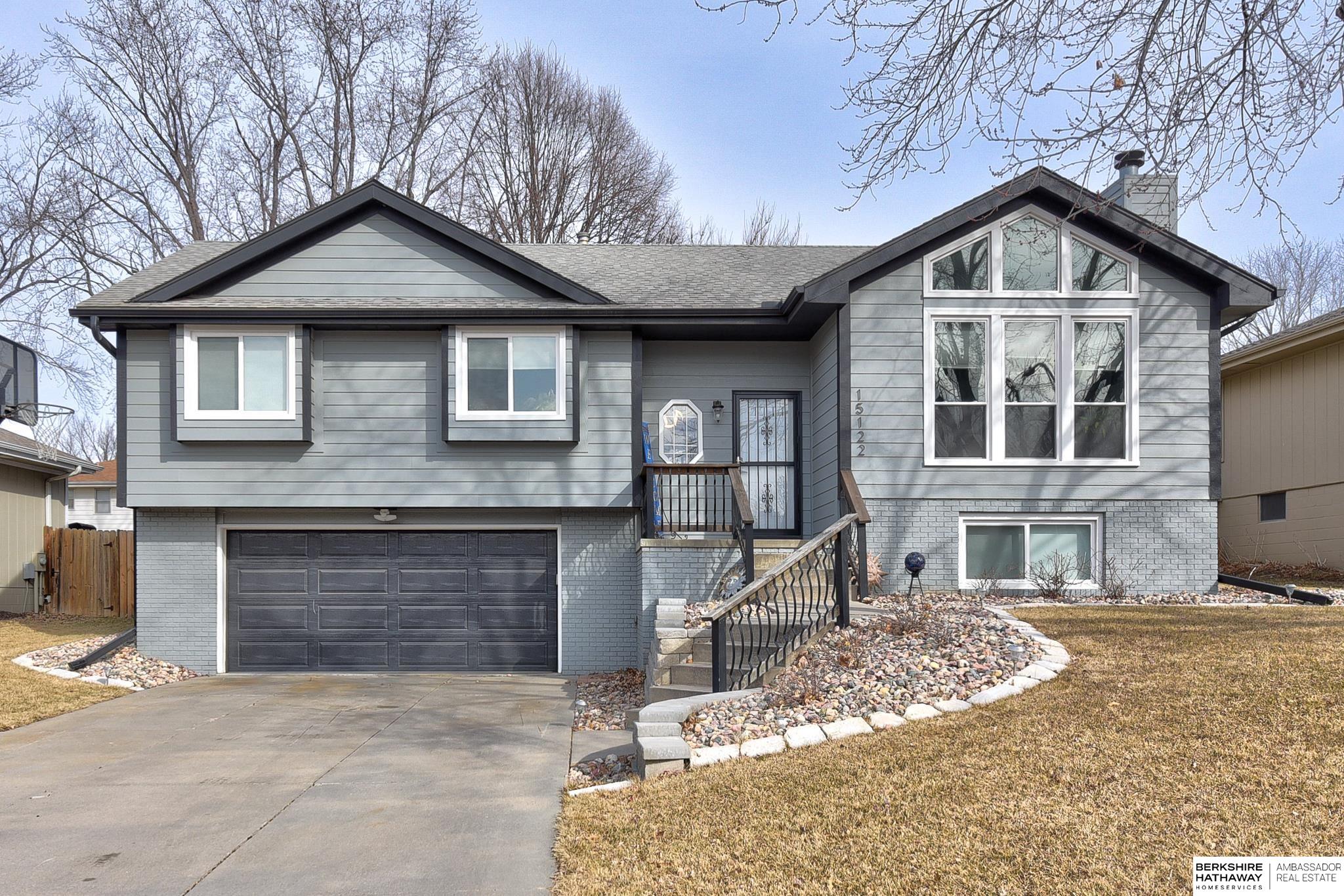 Photo of 15122 Farnam Circle Omaha NE 68154