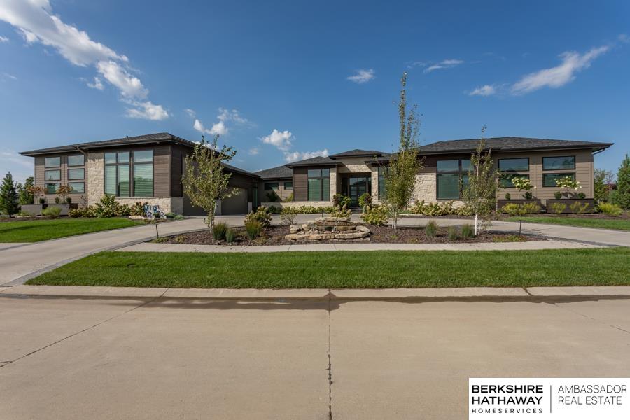 Photo of 1528 S 218 Street Omaha NE 68022