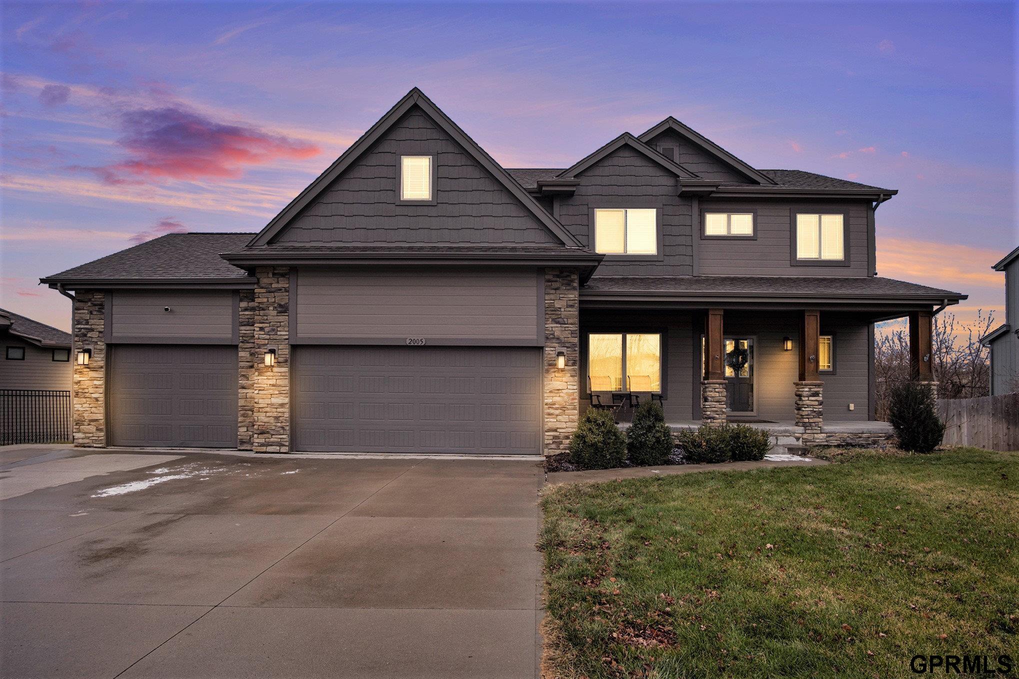 Photo of 2005 Meadowlark Lane Bellevue NE 68123
