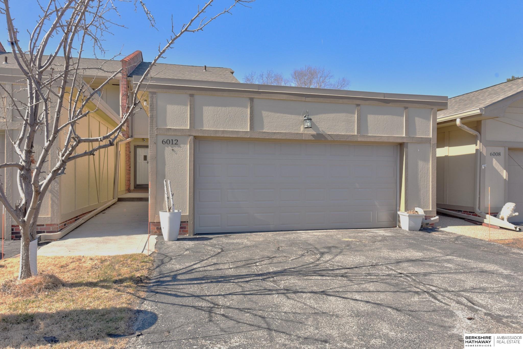 Photo of 6012 Oakcrest Plaza Omaha NE 68137