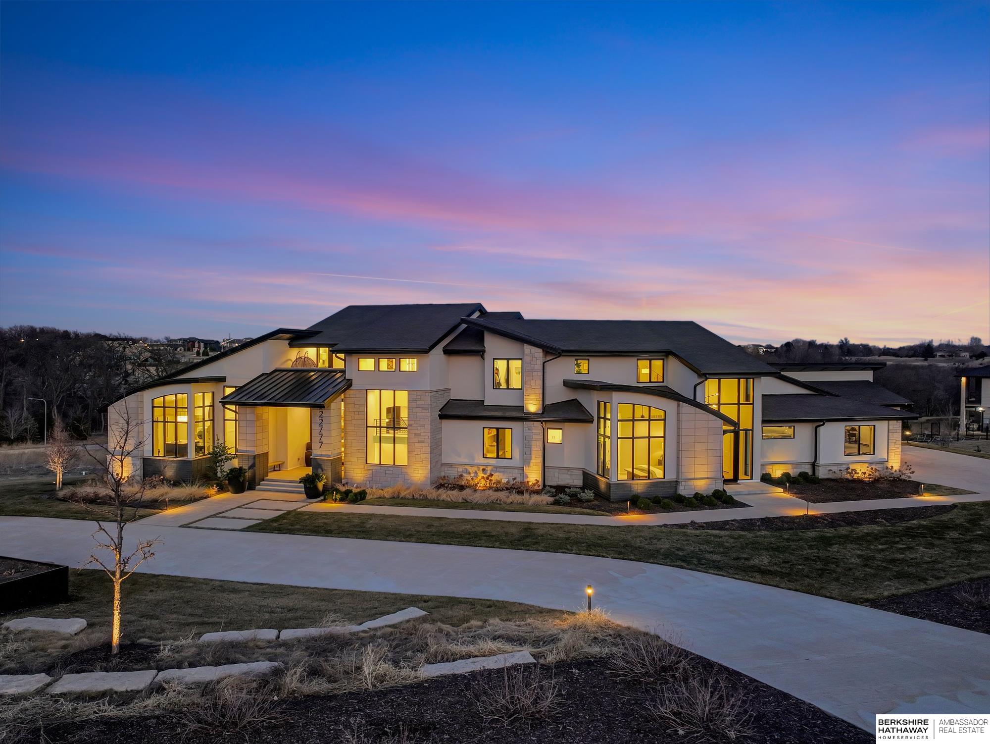 Photo of 22777 G Plaza Omaha NE 68022