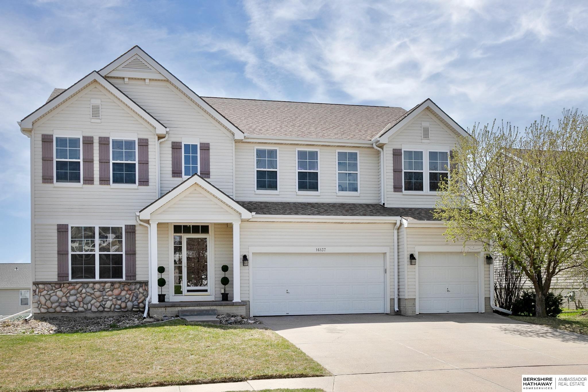 Photo of 16137 Virginia Street Omaha NE 68136