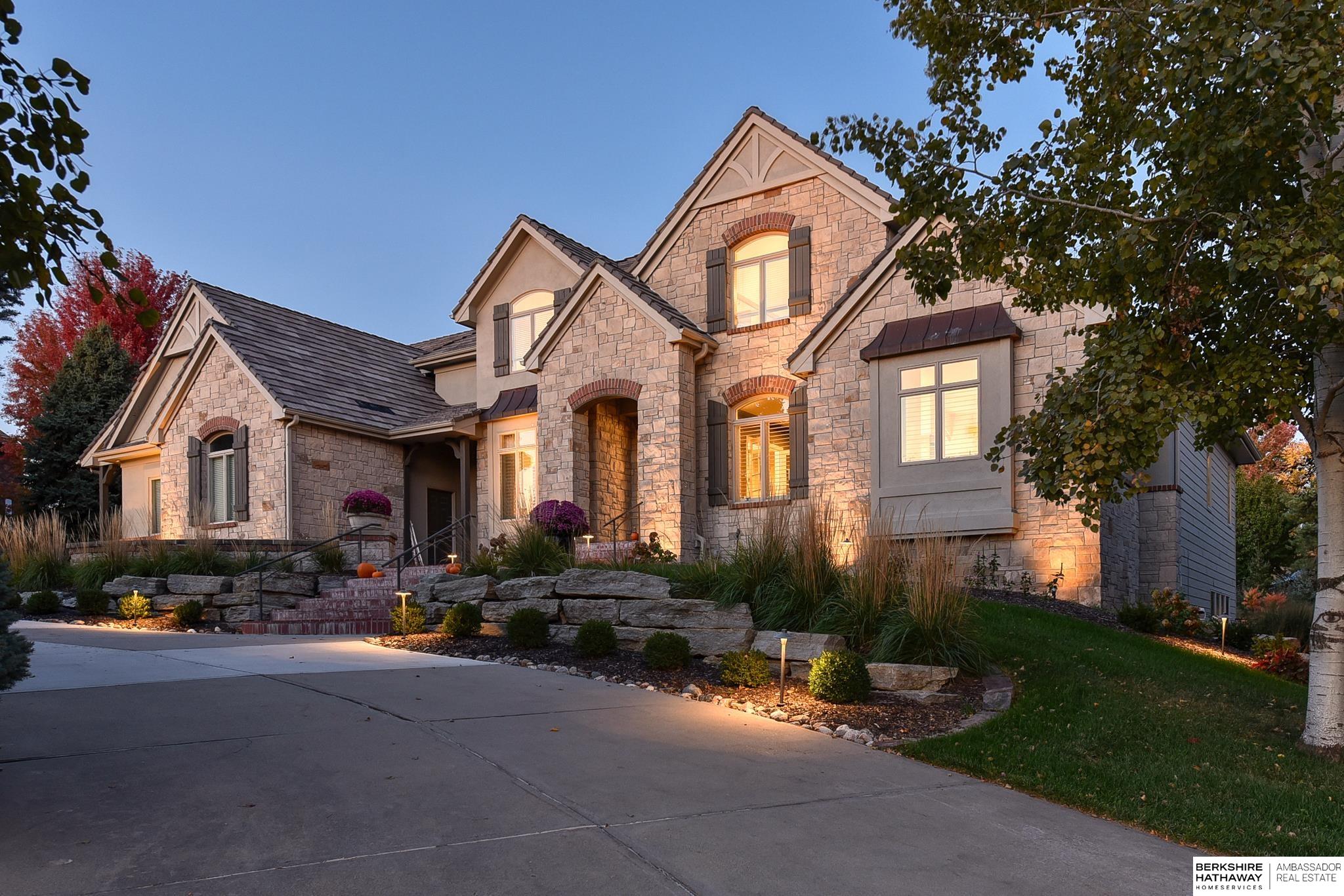 Photo of 13650 Hamilton Street Omaha NE 68154