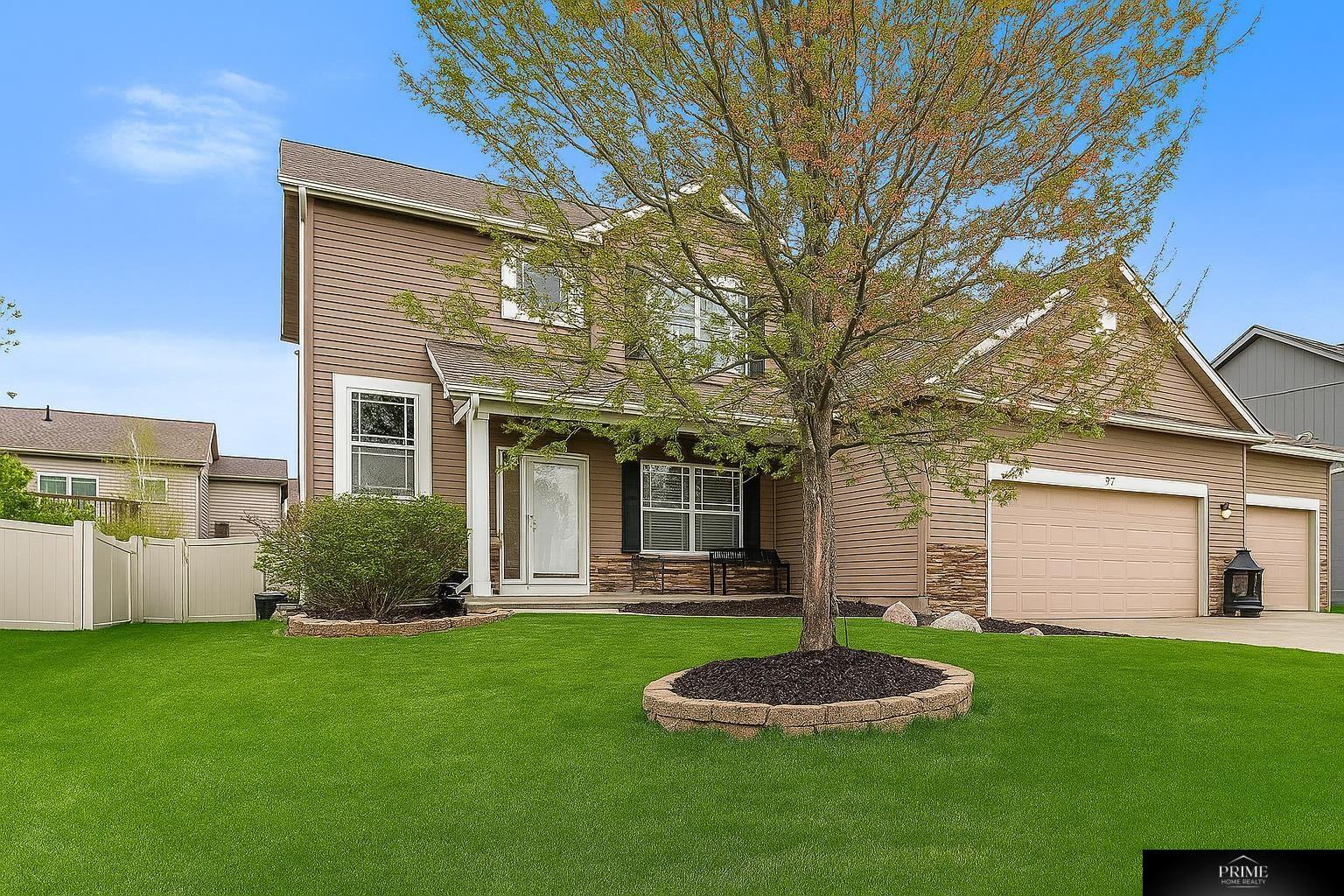 Photo of 2204 Hummingbird Drive Bellevue NE 68123