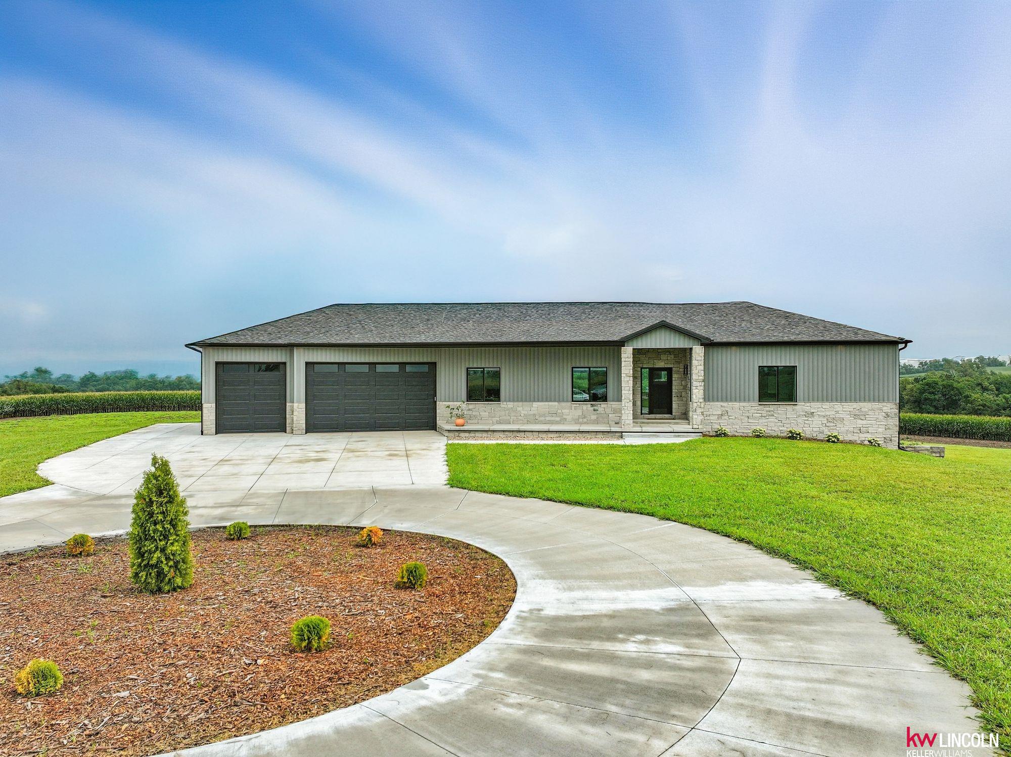 RAYMOND, VALPARAISO, DAVEY & CERESCO