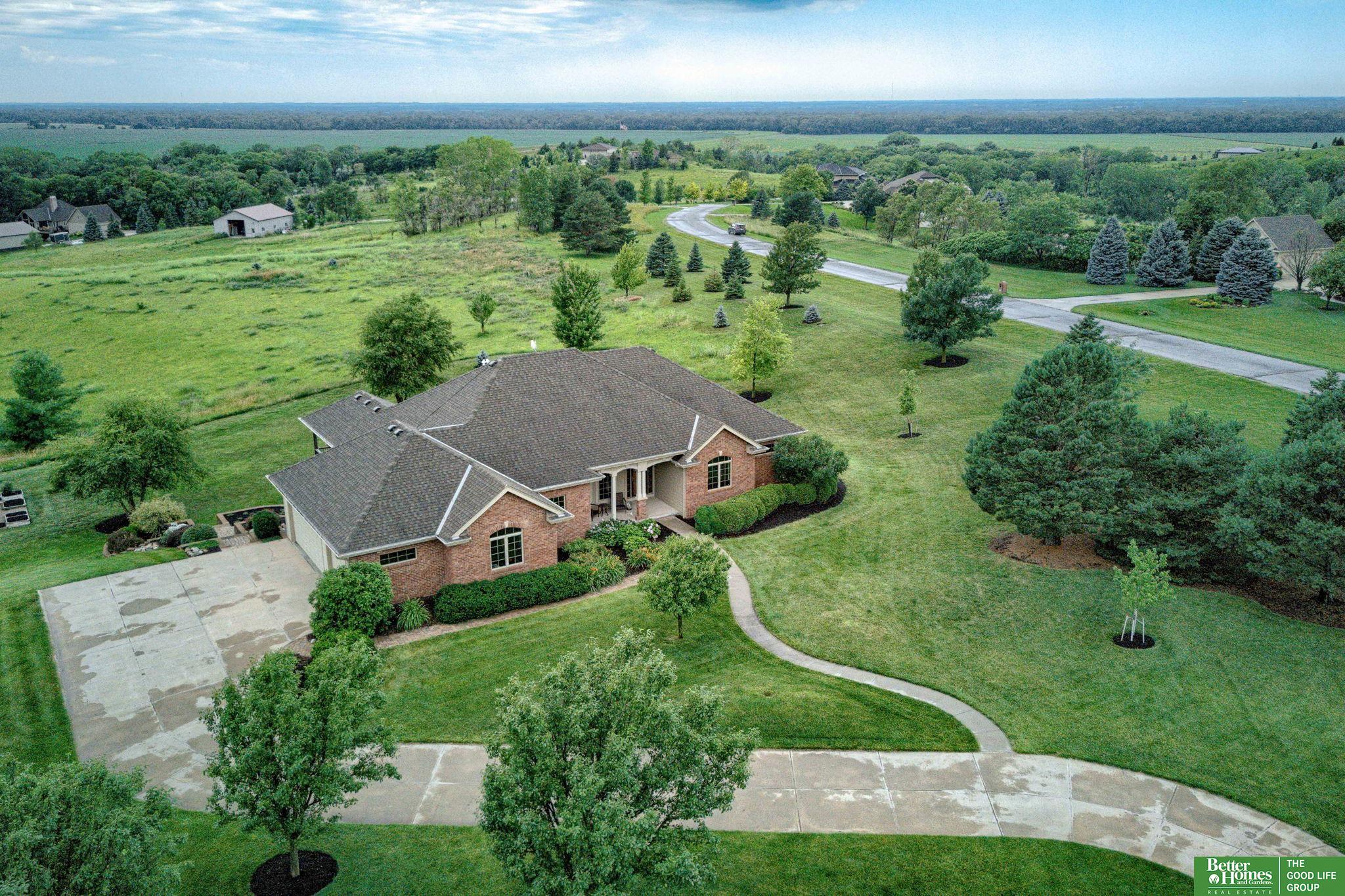 10216 S 233rd Circle, Gretna, NE 68028 — MLS #22529230 — Main listing photo