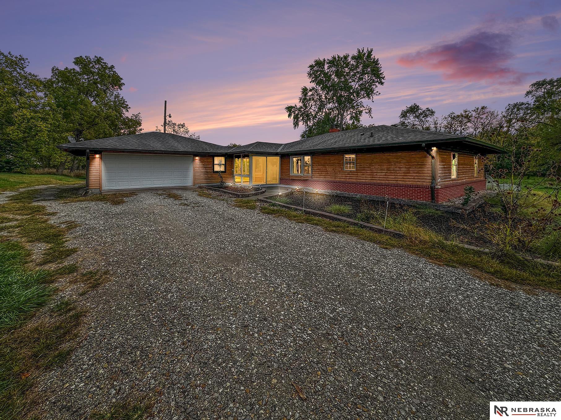 RAYMOND, VALPARAISO, DAVEY & CERESCO