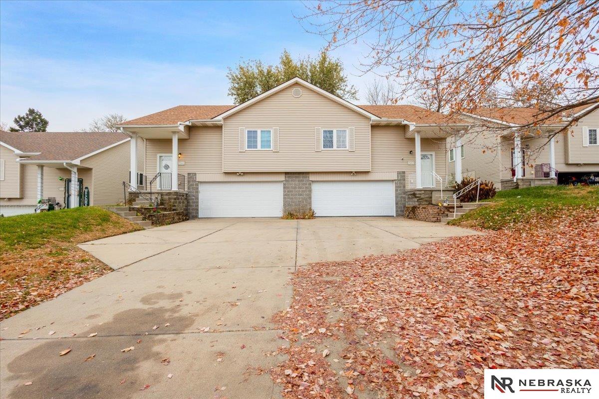 9221 & 9223 Blondo Street, Omaha