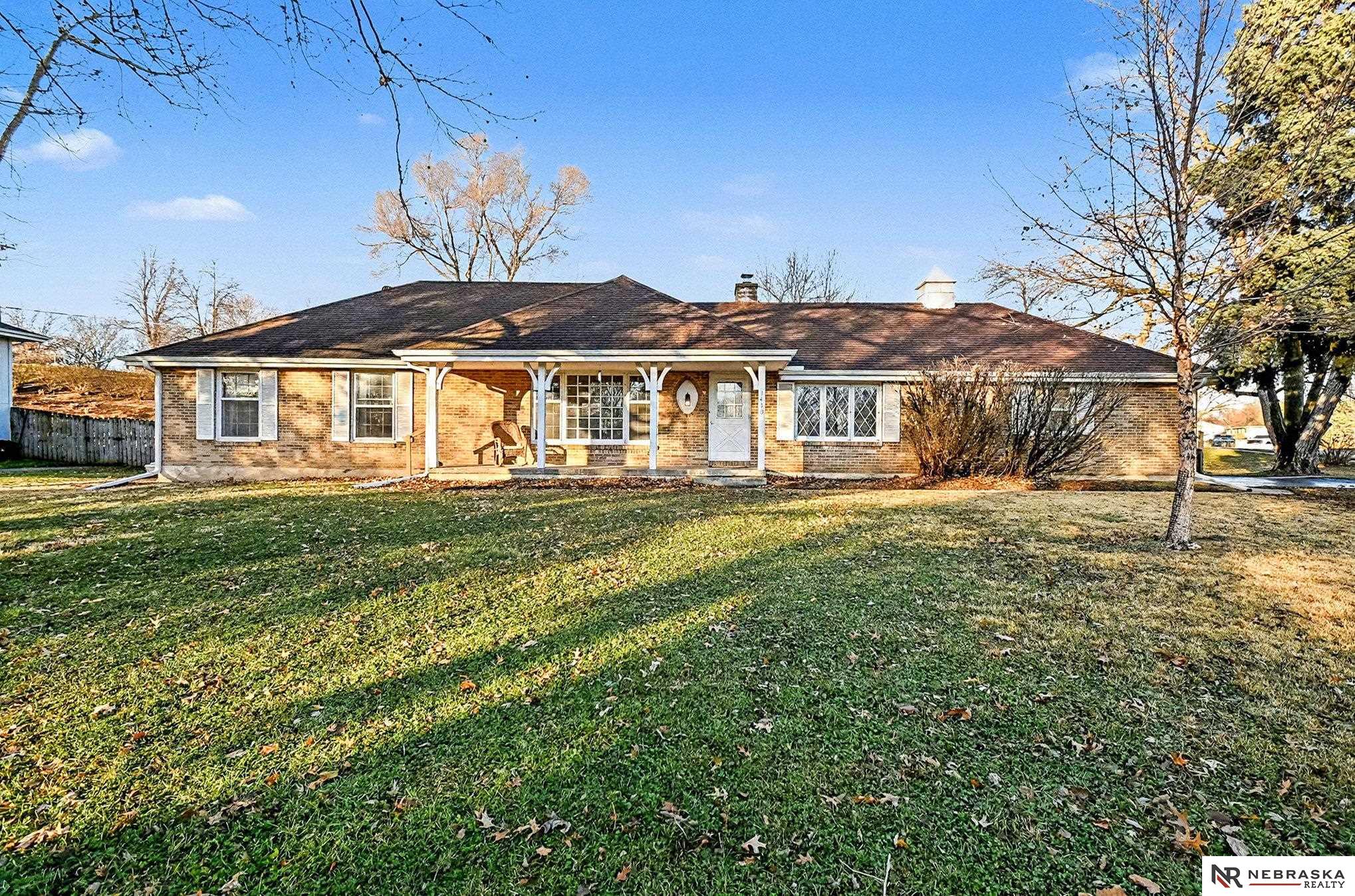 1430 N 95th Avenue, Omaha