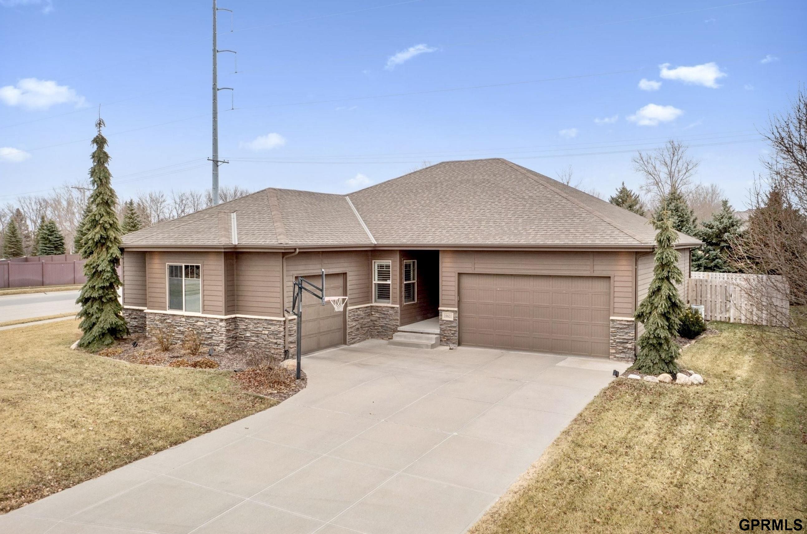 18601 Mason Street, Elkhorn, NE, 68022