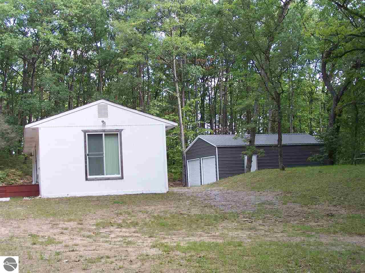 4600 Old State Road, Farwell, MI 48622 photo 1 of 37