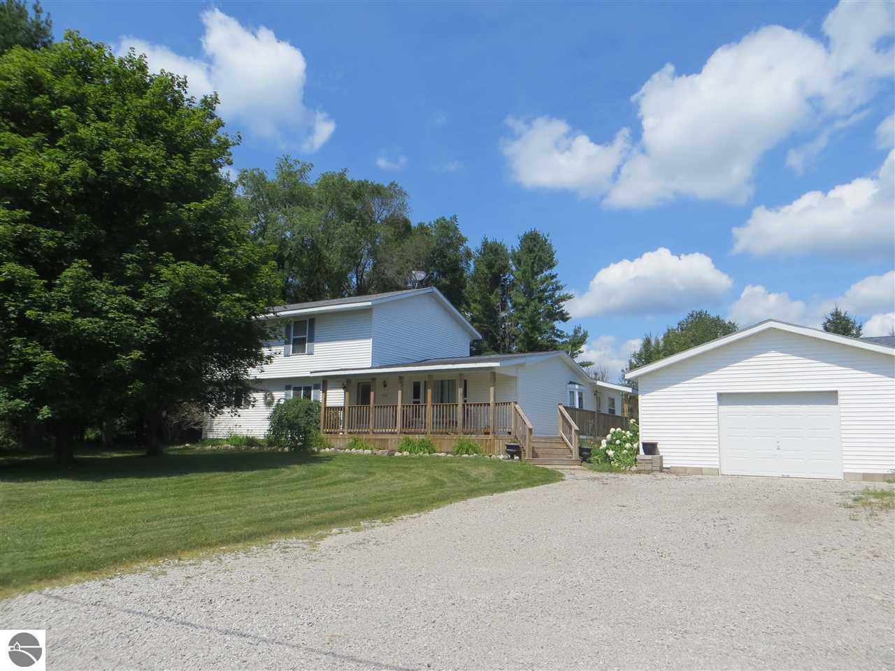 450 Old State Road, East Tawas, MI 48730 photo 2 of 68