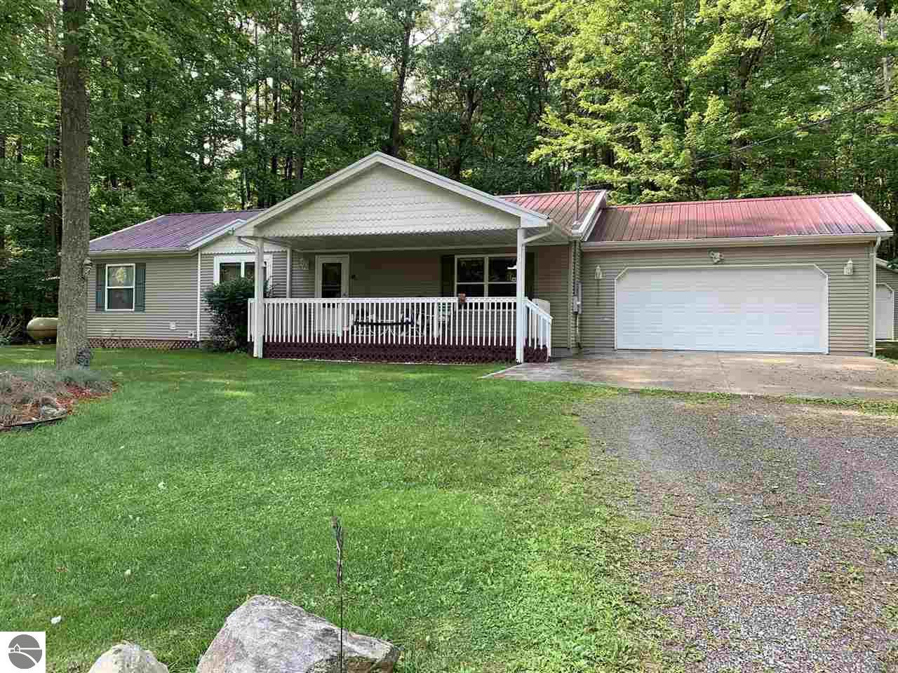 4820 Pear Way, Farwell, MI 48622 photo 1 of 49