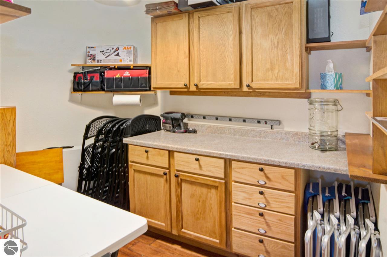 117 Rose Street, Traverse City, MI 49686 photo 19 of 46