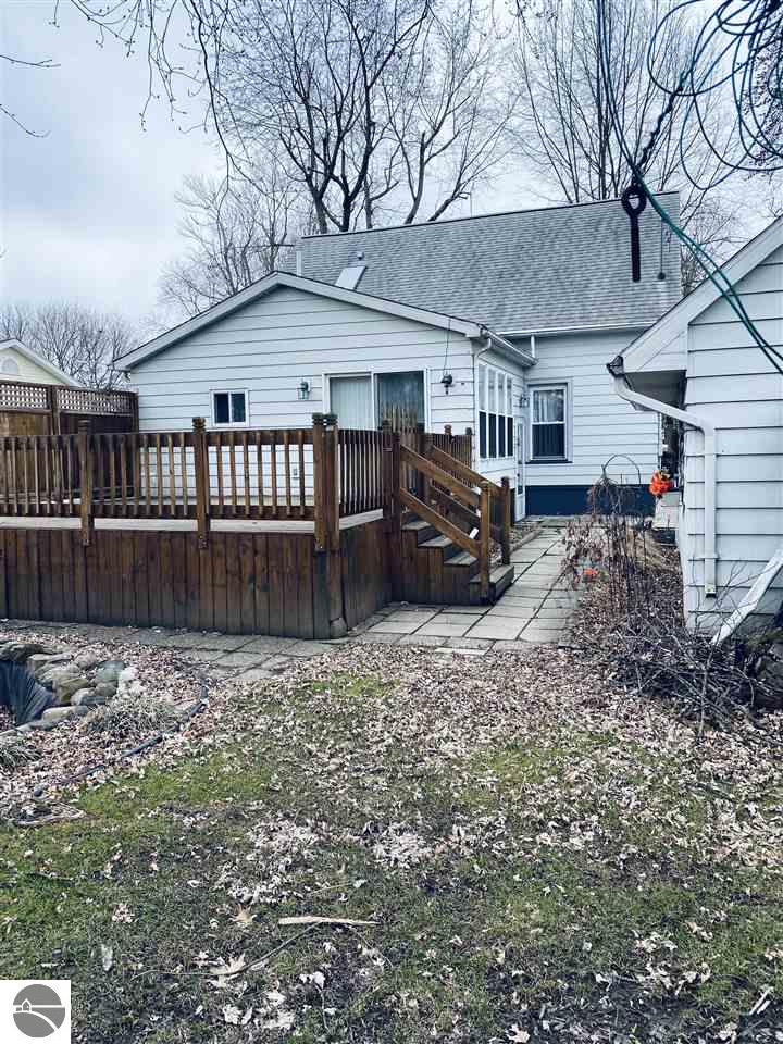 219 E End Street, Alma, MI 48801 photo 4 of 35