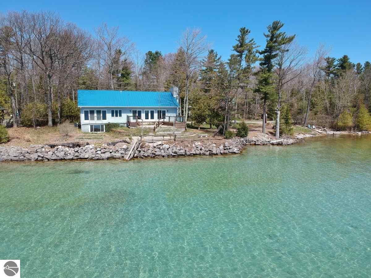 3729 S Lee Point Road, Suttons Bay, MI 49682 photo 2 of 6