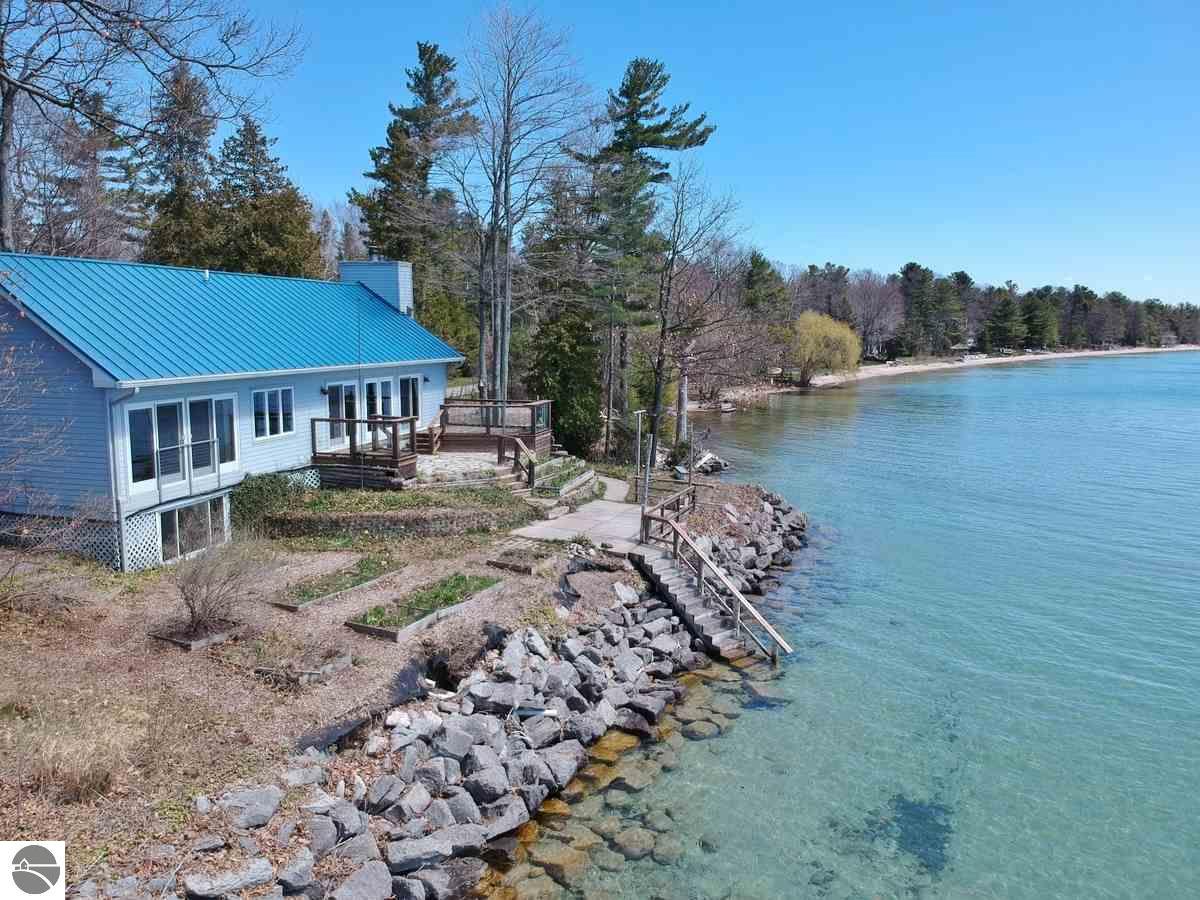 3729 S Lee Point Road, Suttons Bay, MI 49682 photo 3 of 6