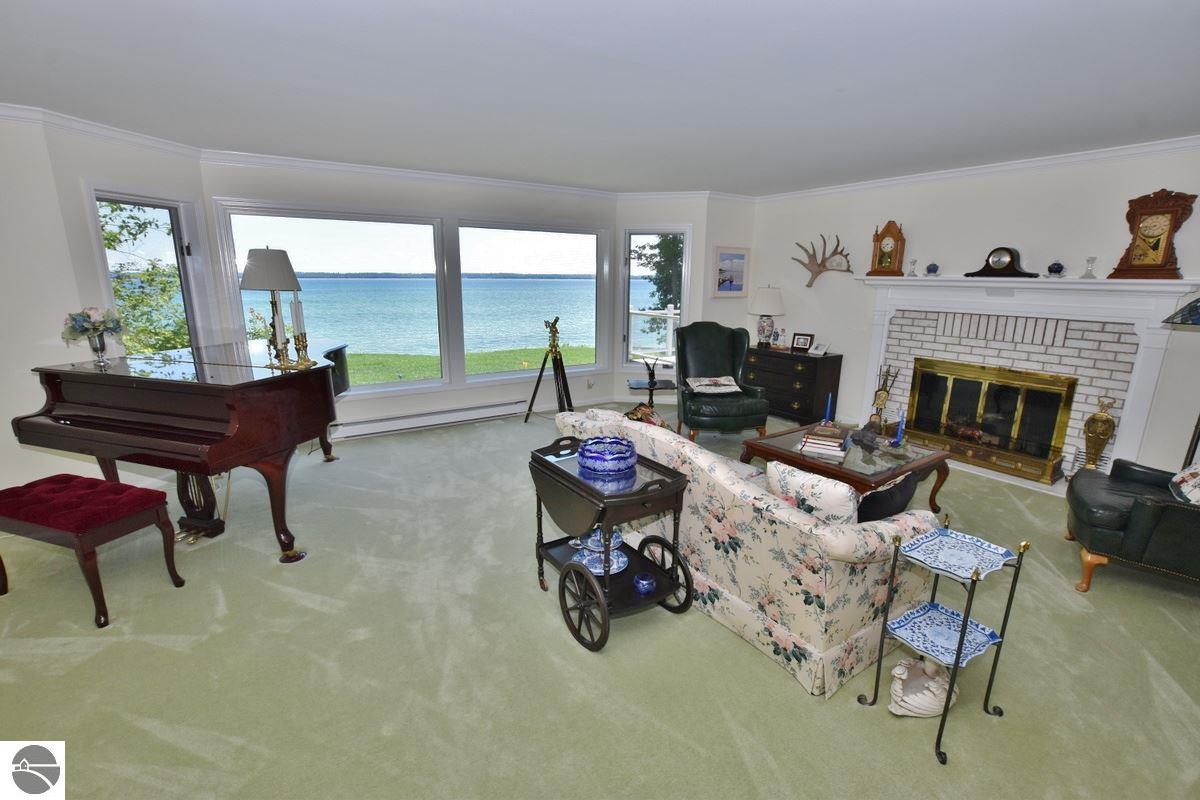 3173 S Lee Point Road, Suttons Bay, MI 49682 photo 19 of 43