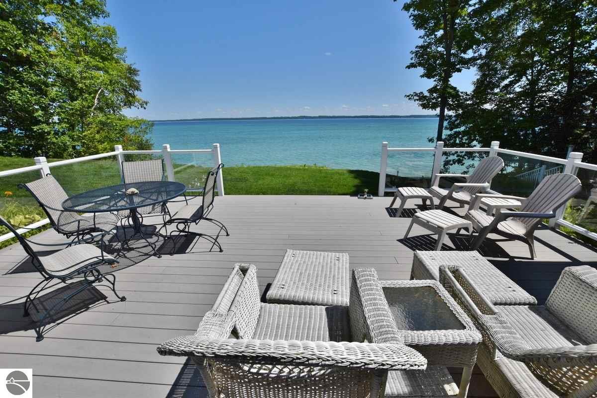 3173 S Lee Point Road, Suttons Bay, MI 49682 photo 4 of 43