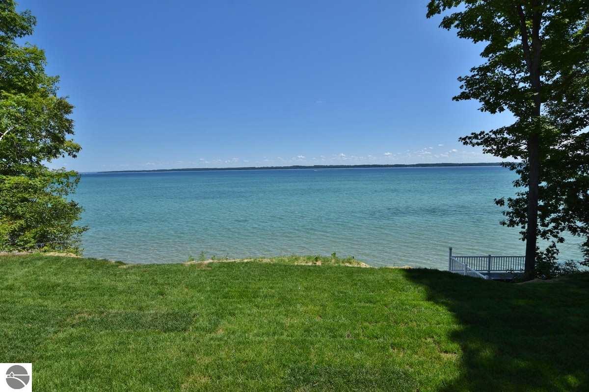3173 S Lee Point Road, Suttons Bay, MI 49682 photo 5 of 43