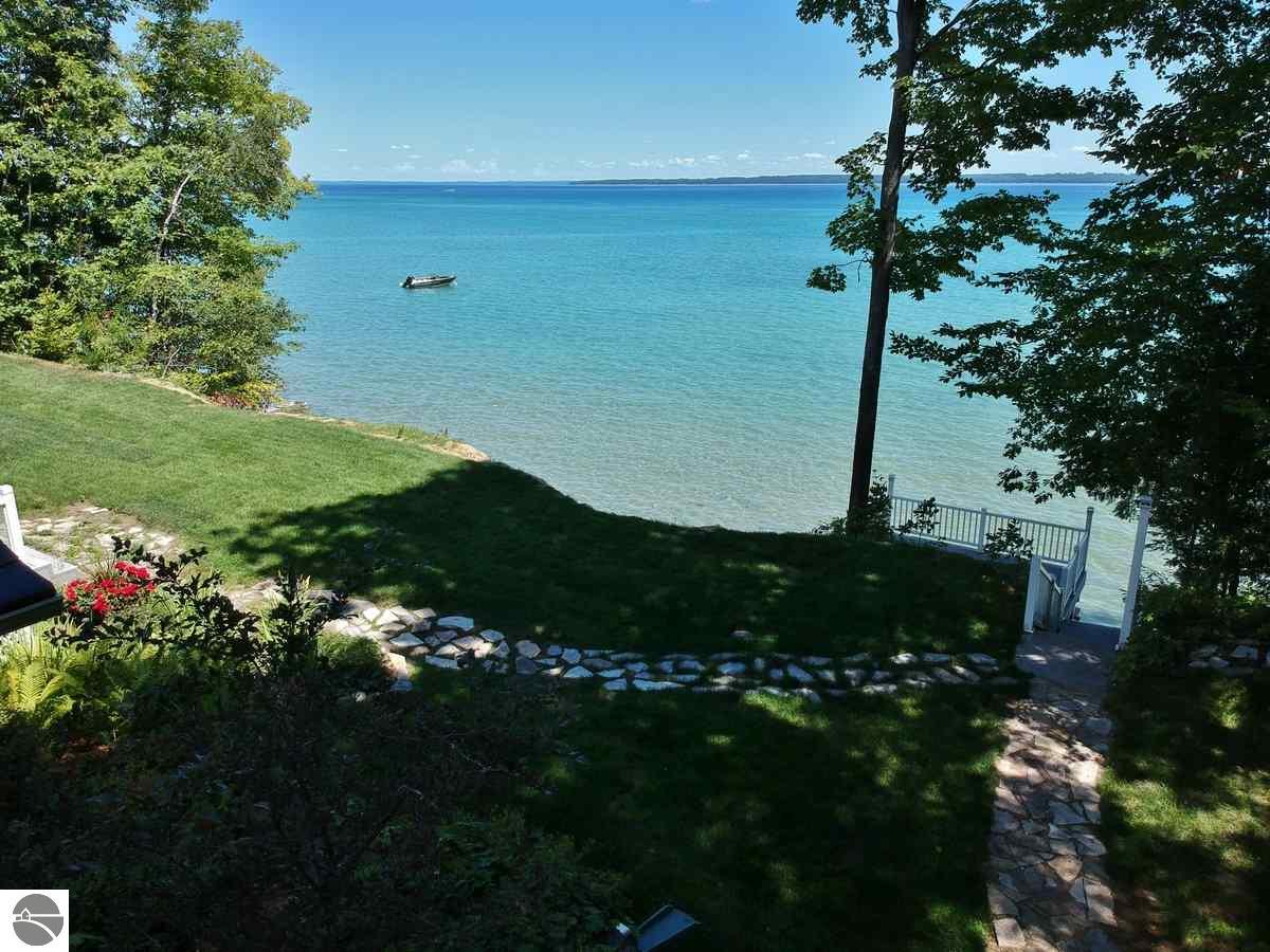 3173 S Lee Point Road, Suttons Bay, MI 49682 photo 7 of 43