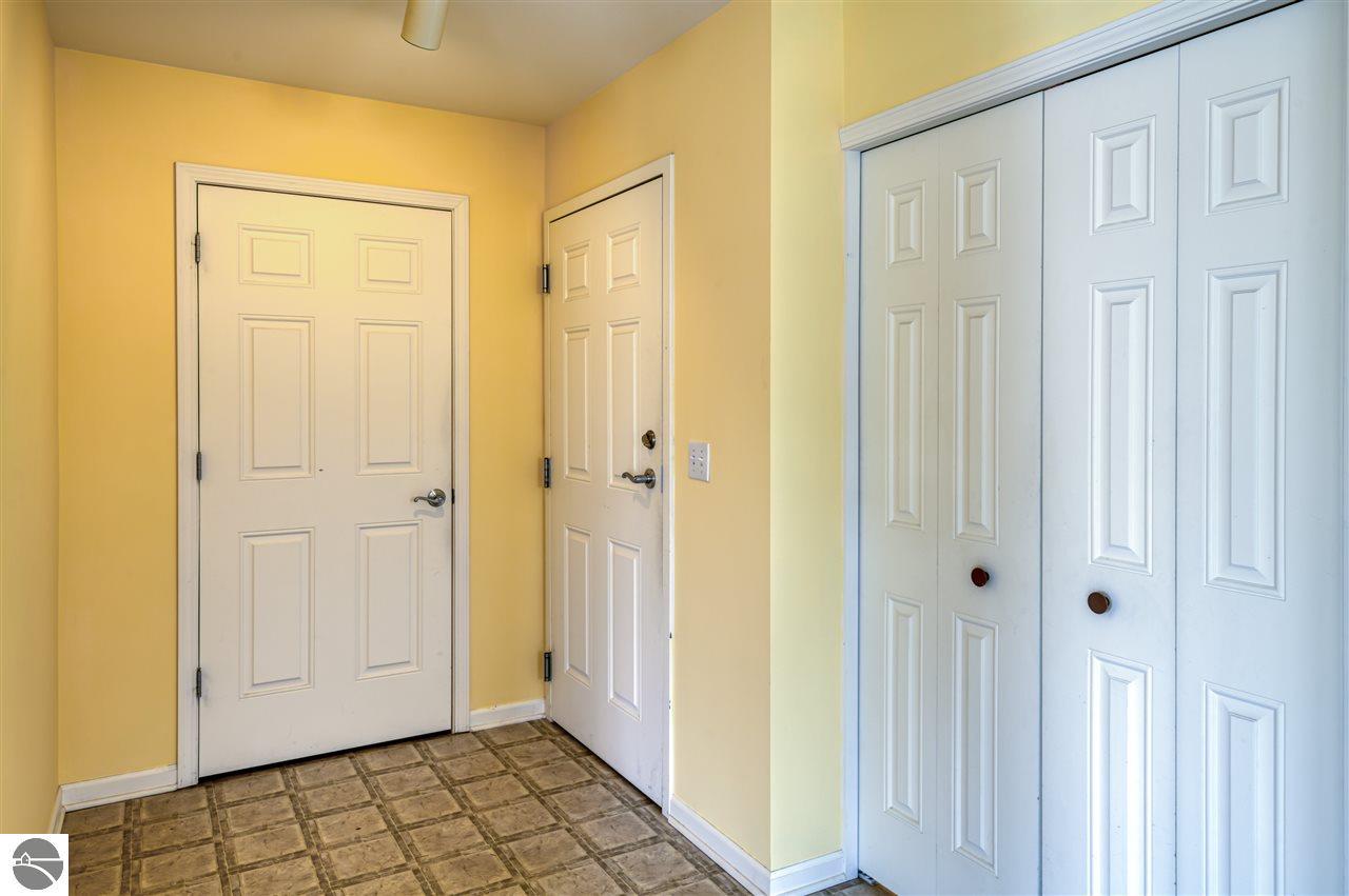 1122 Lake Ridge Drive, Traverse City, MI 48684 photo 13 of 31