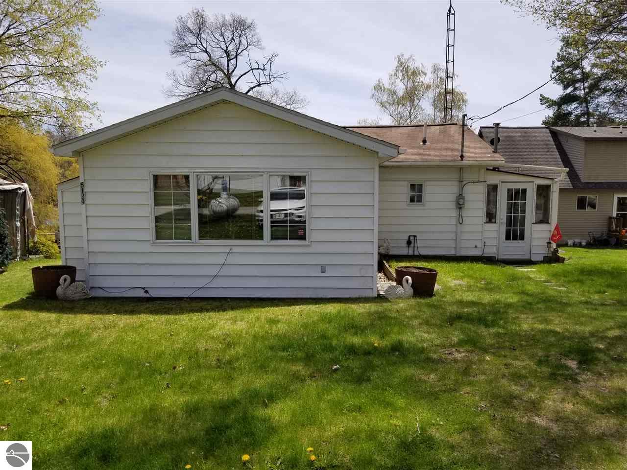 5129 Pine Street Glennie Mi 48737 Arenac Realty Co Pete Stanley Associates