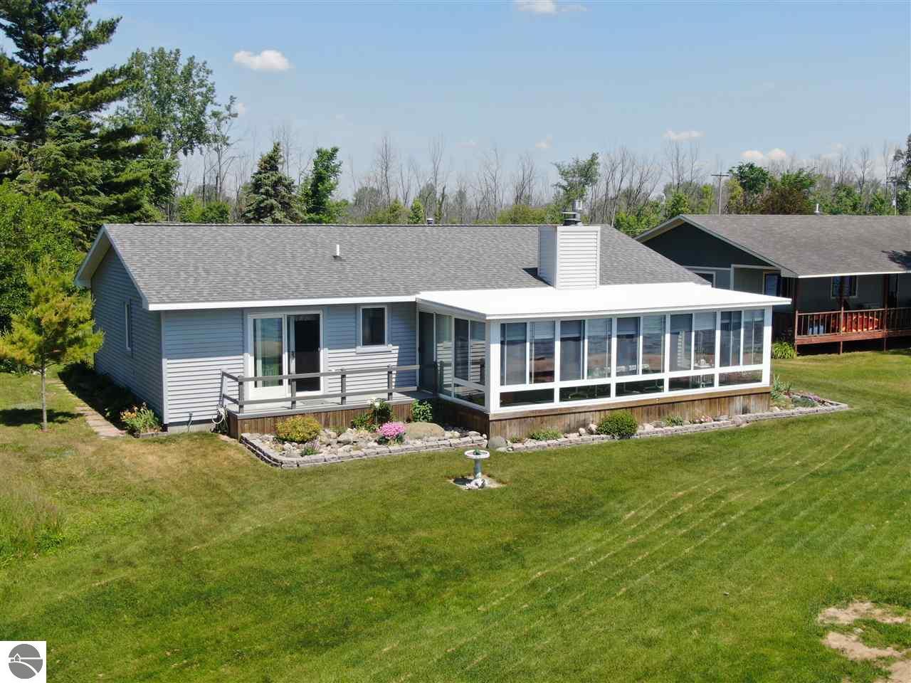 3540 E Michigan Avenue Au Gres Mi 48703 Arenac Realty Co Pete Stanley Associates