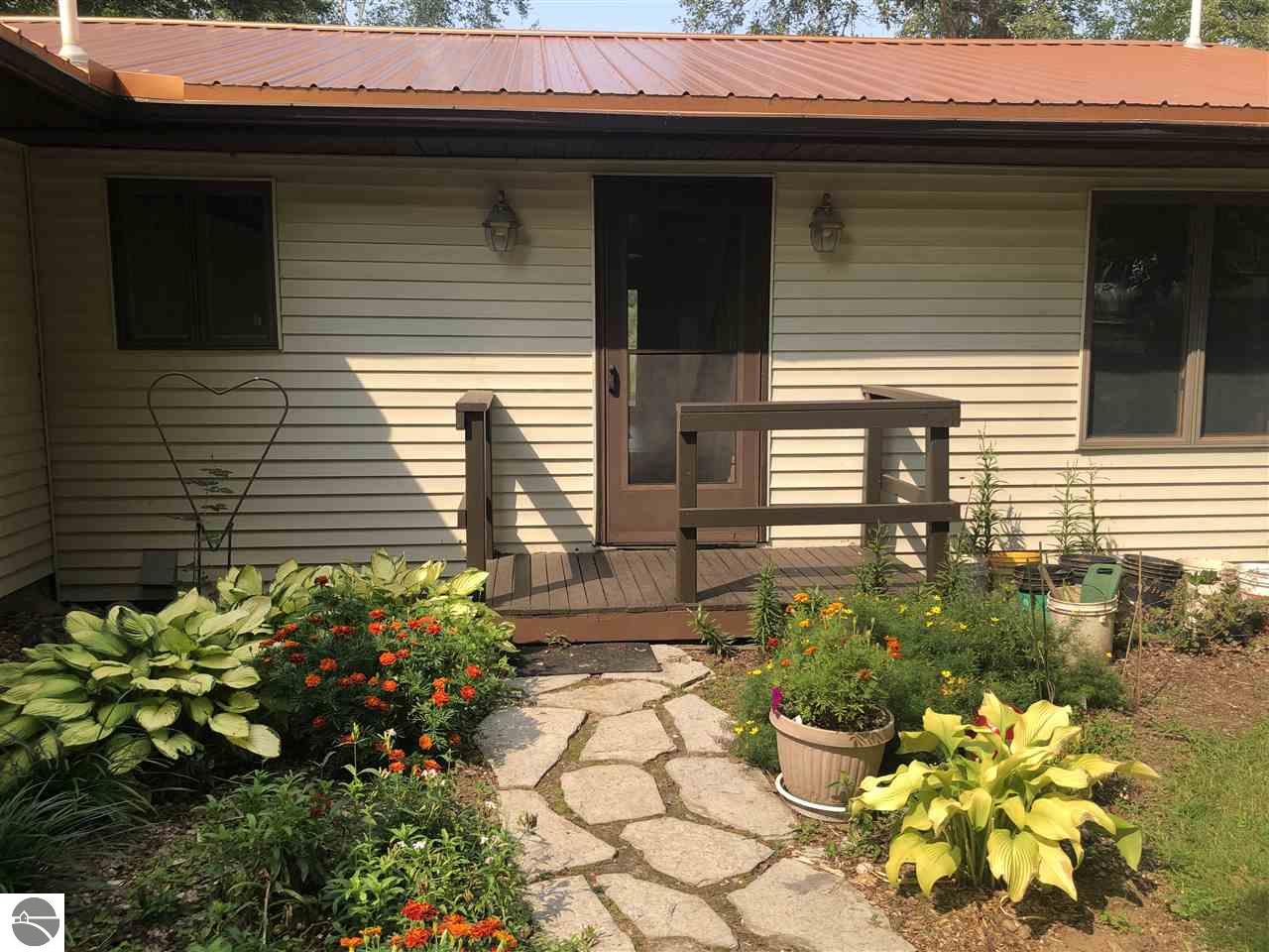 5314 Tilmann Lane Weidman Mi 48893 Property Professionals Real Estate